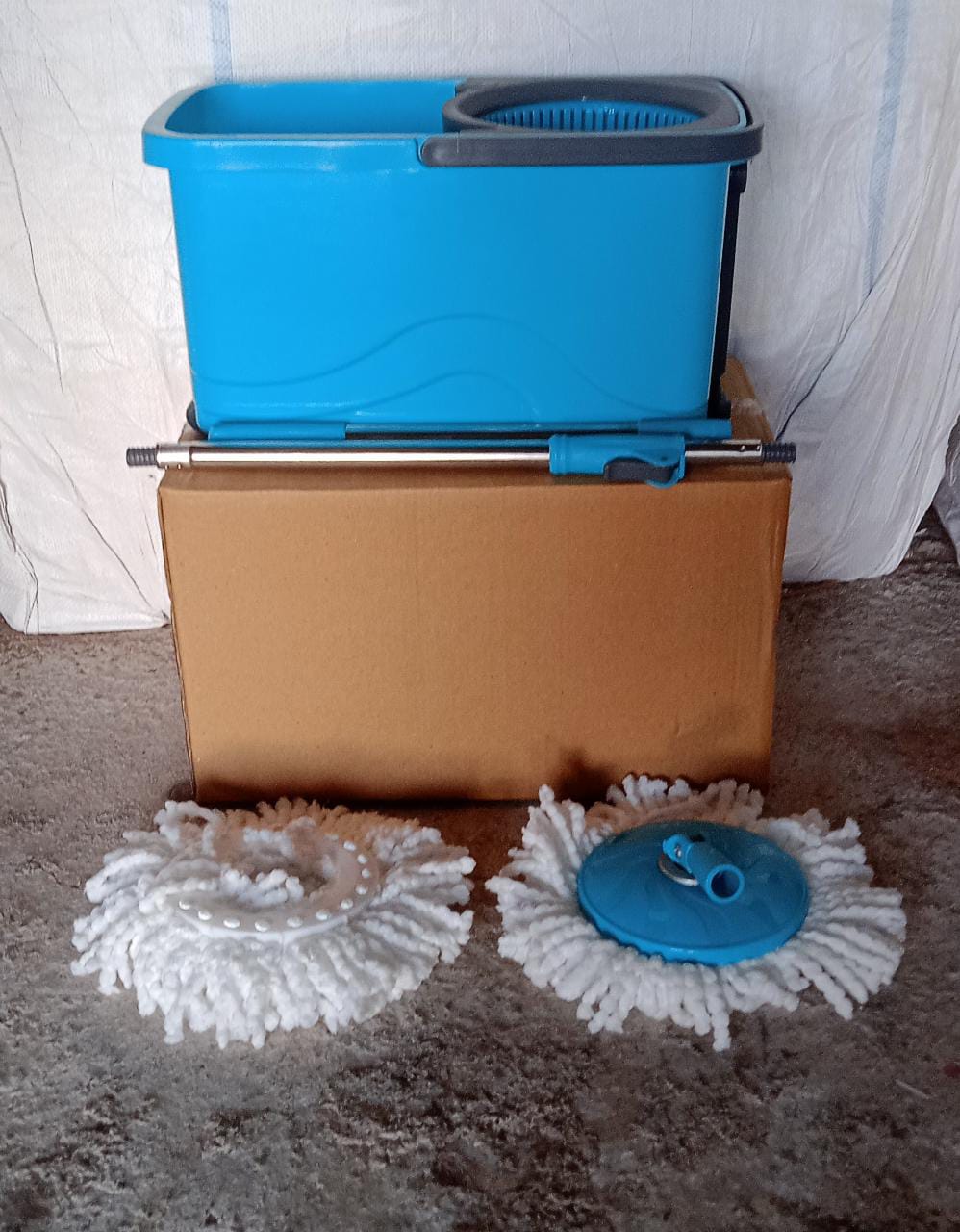 Spin Mop with Wheels & Large Bucket – Effortless Cleaning | ALVENZA - Detail 9