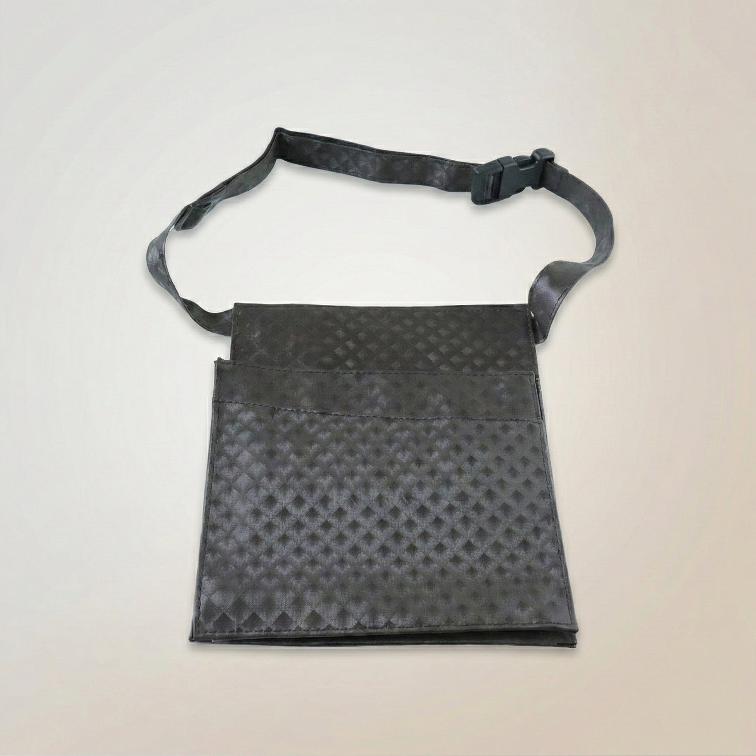 ALVENZA Quilted Crossbody Sling Bag – Stylish Adjustable Strap for Men & Women