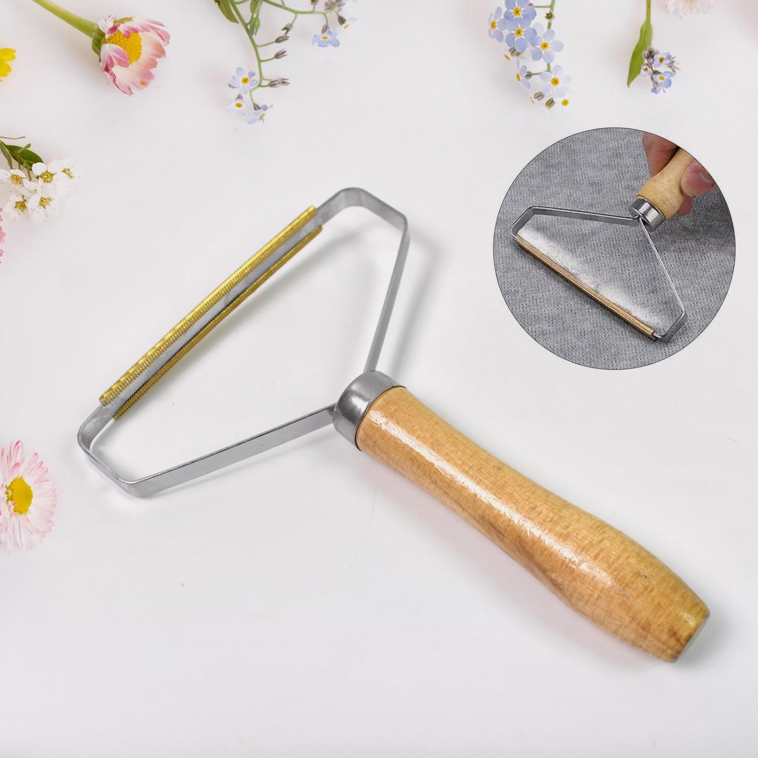 Lint Remover Double-Sided with Wooden Handle - Front View