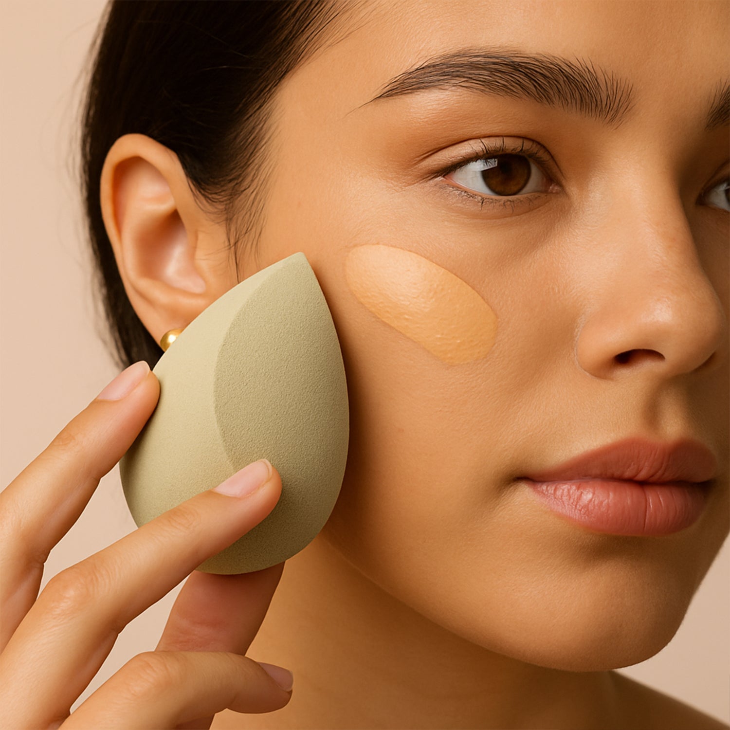 Makeup Sponge Flawless Blending & Soft Texture | BeautyBare