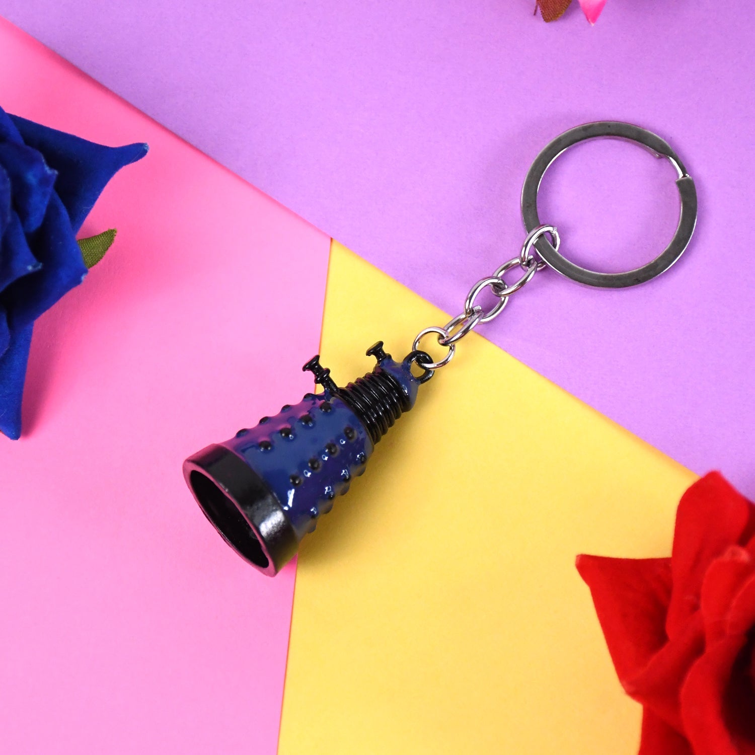 ALVENZA Metal Keychain – Durable, Stylish Everyday Accessory | Indo Glow