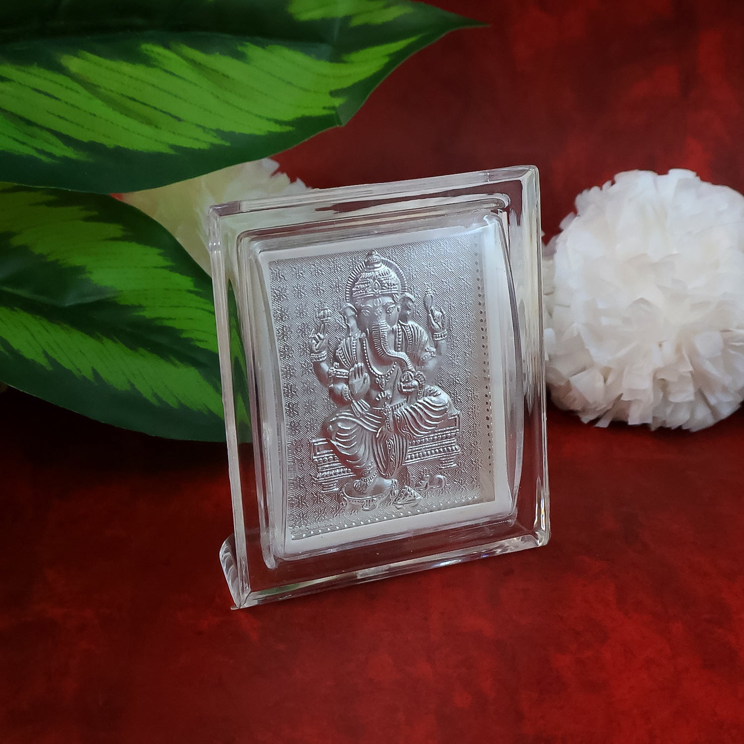 ALVENZA Lord Ganesha Silver-Plated Photo Frame – Elegant Spiritual Decor