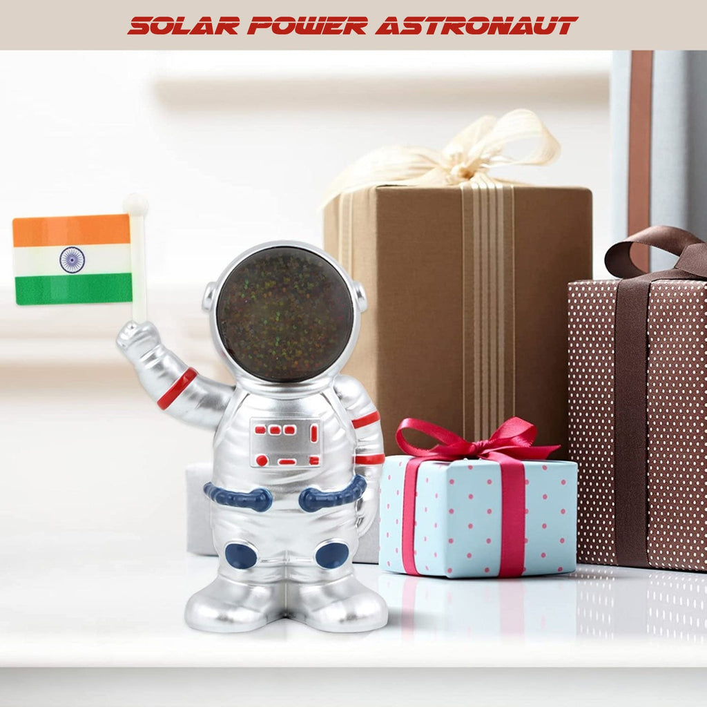 ALVENZA Solar Power Astronaut Ornament – Indian Flag Car Dashboard Décor
