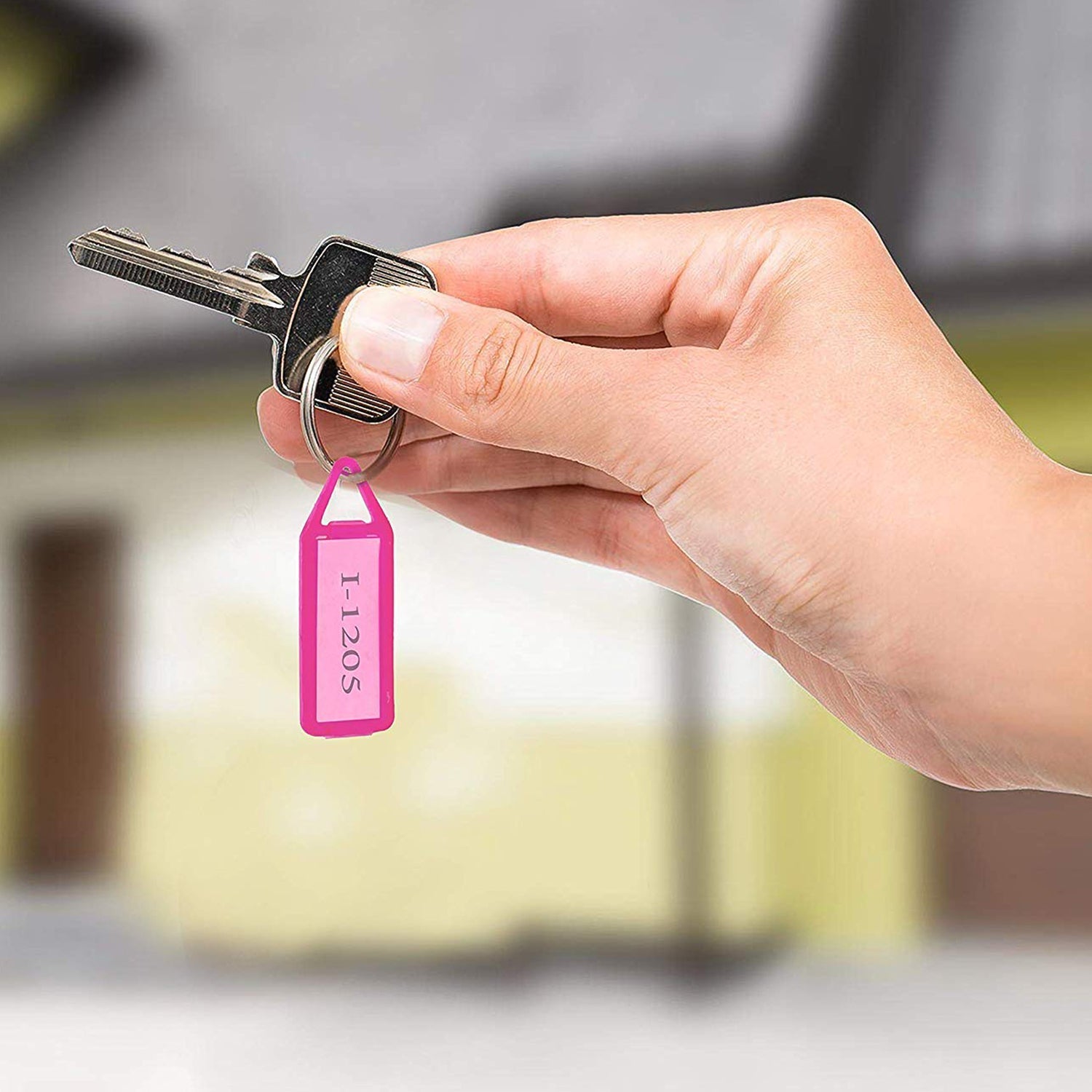 ALVENZA Clear Keychain ID Tag – Writable Durable Label for Organization