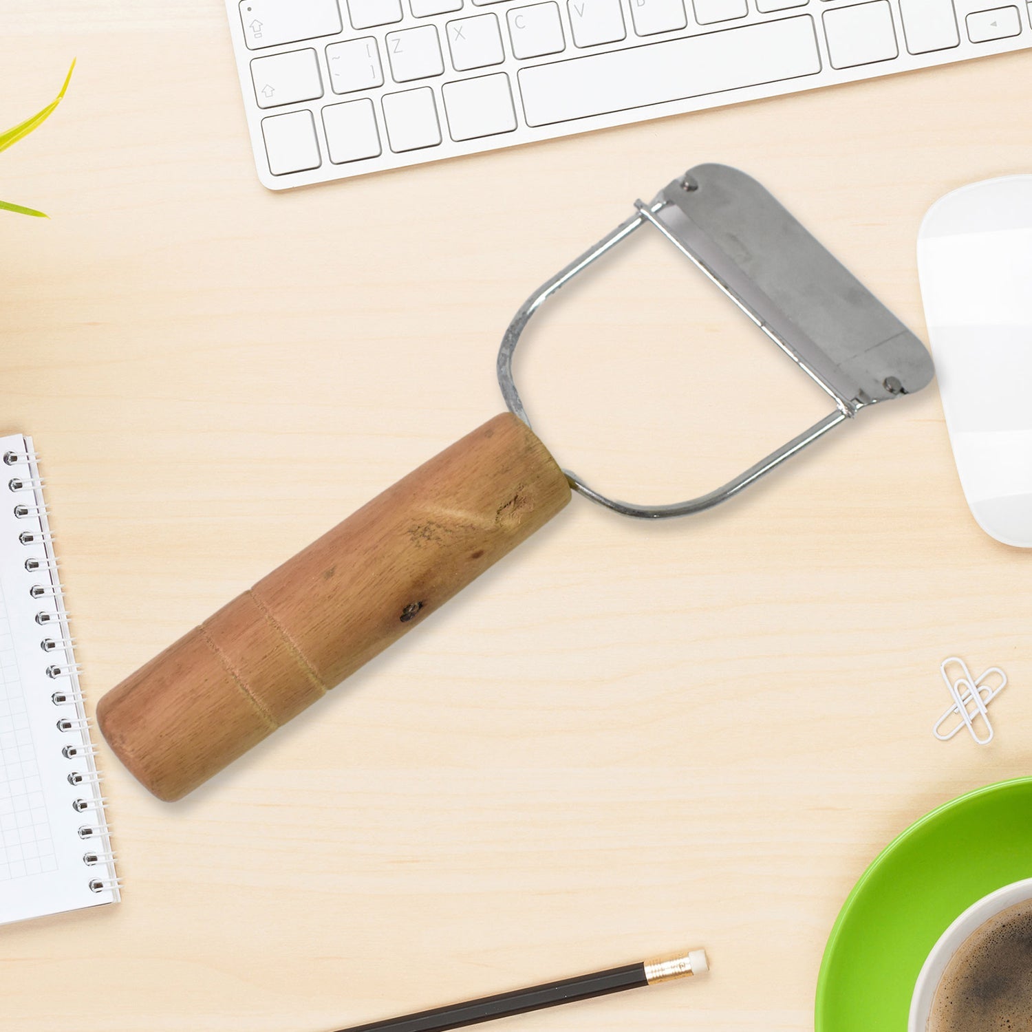 Wooden Handle Vegetable Peeler Ergonomic & Durable Design - Front View
