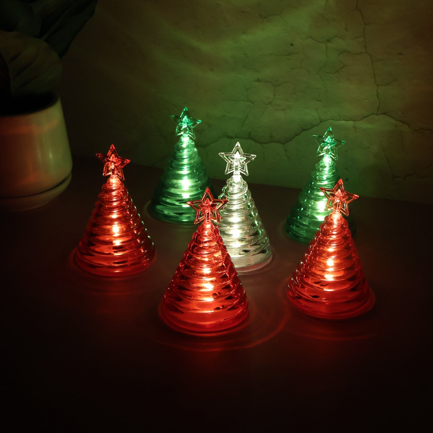 ALVENZA LED Christmas Tree Decorative Lights – Set of 6 Mini Battery Operated Lamps