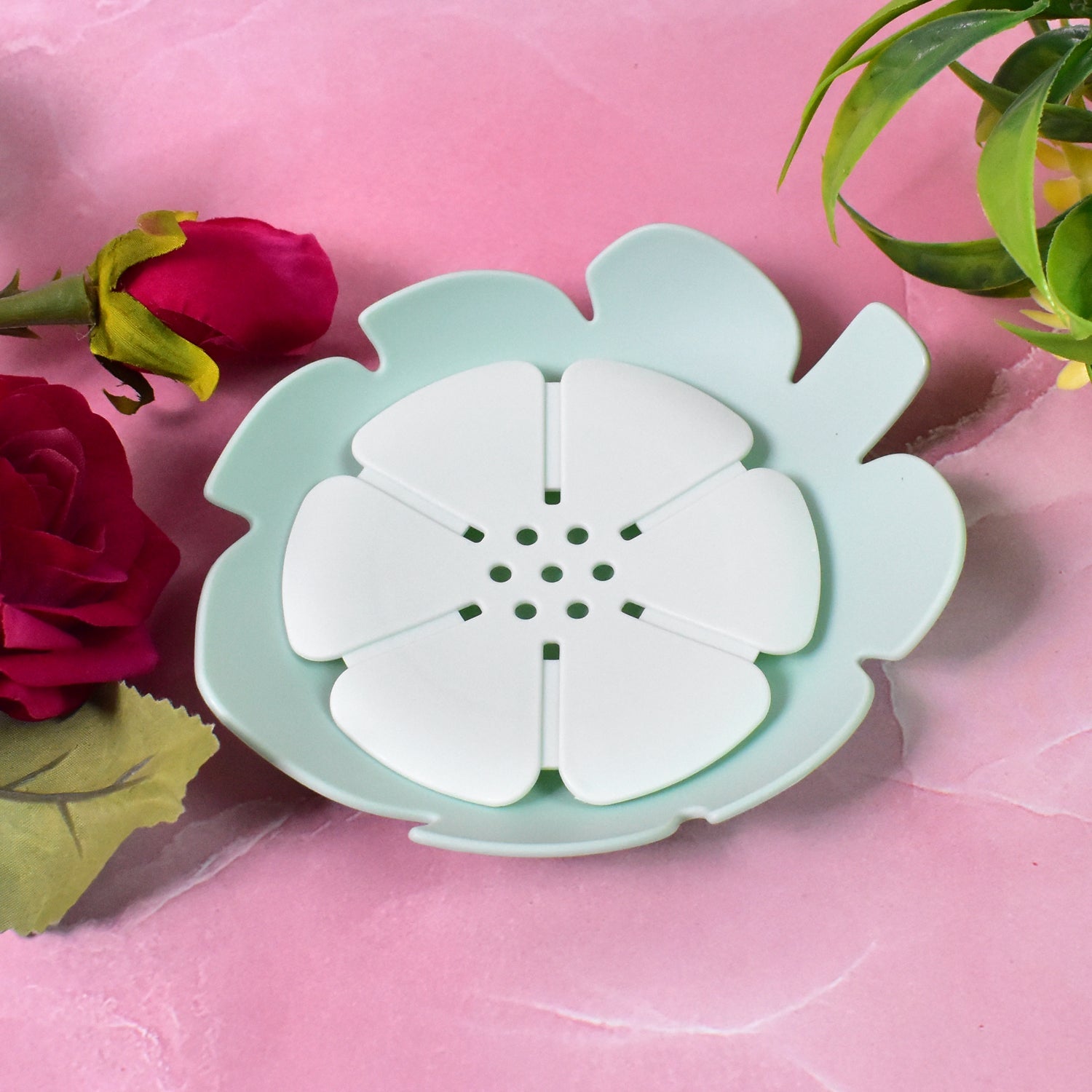 Plastic Soap Dish Self-Draining Floral Design | VelvetBubbles - Back View