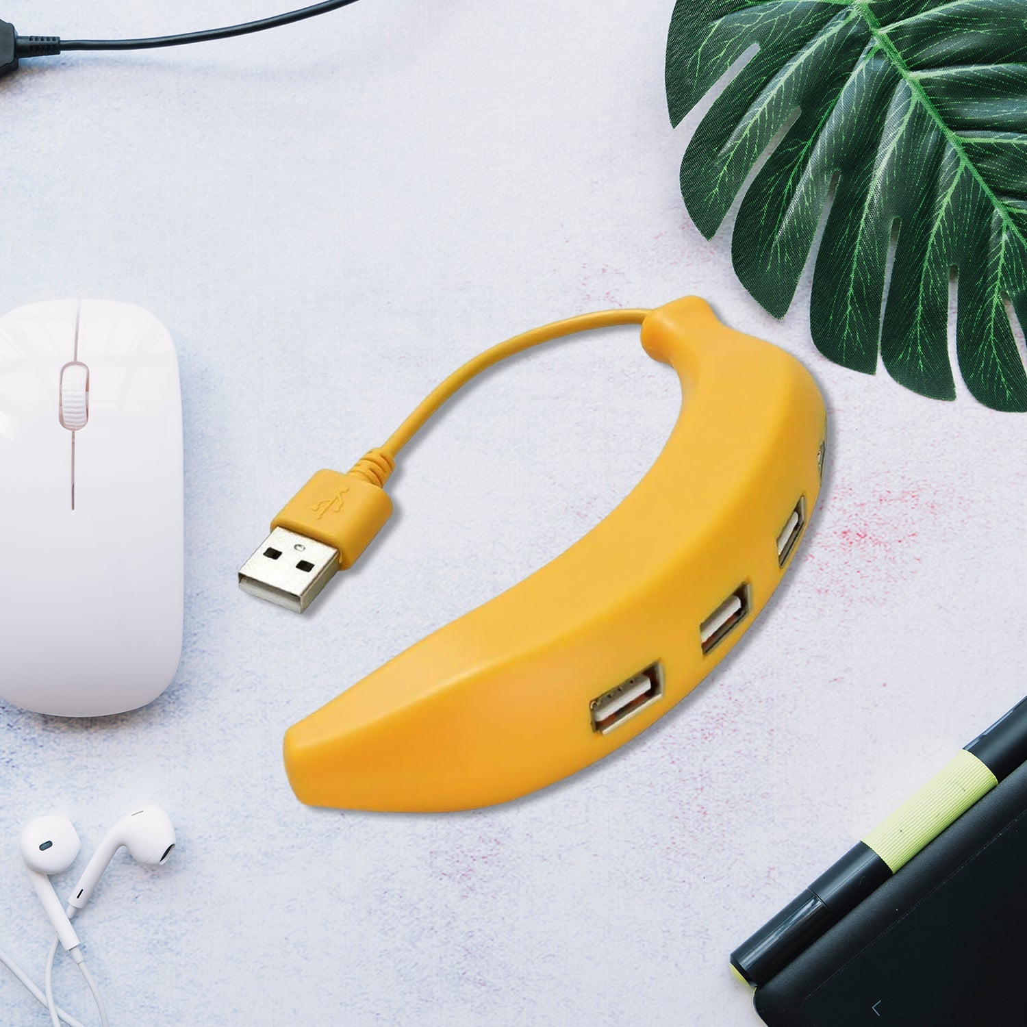 ALVENZA Banana Shape USB Hub – 4-Port 2.0 Splitter | Wiregenix