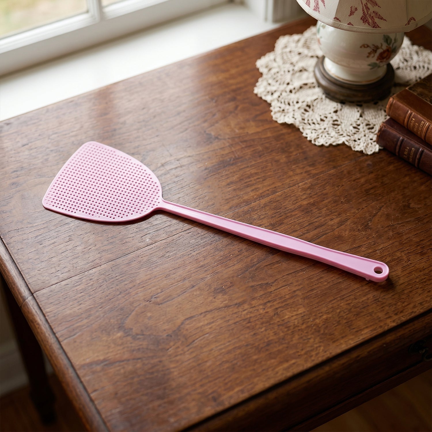 Manual Fly Swatter Long Handle for Easy Pest Control - Detail View 7