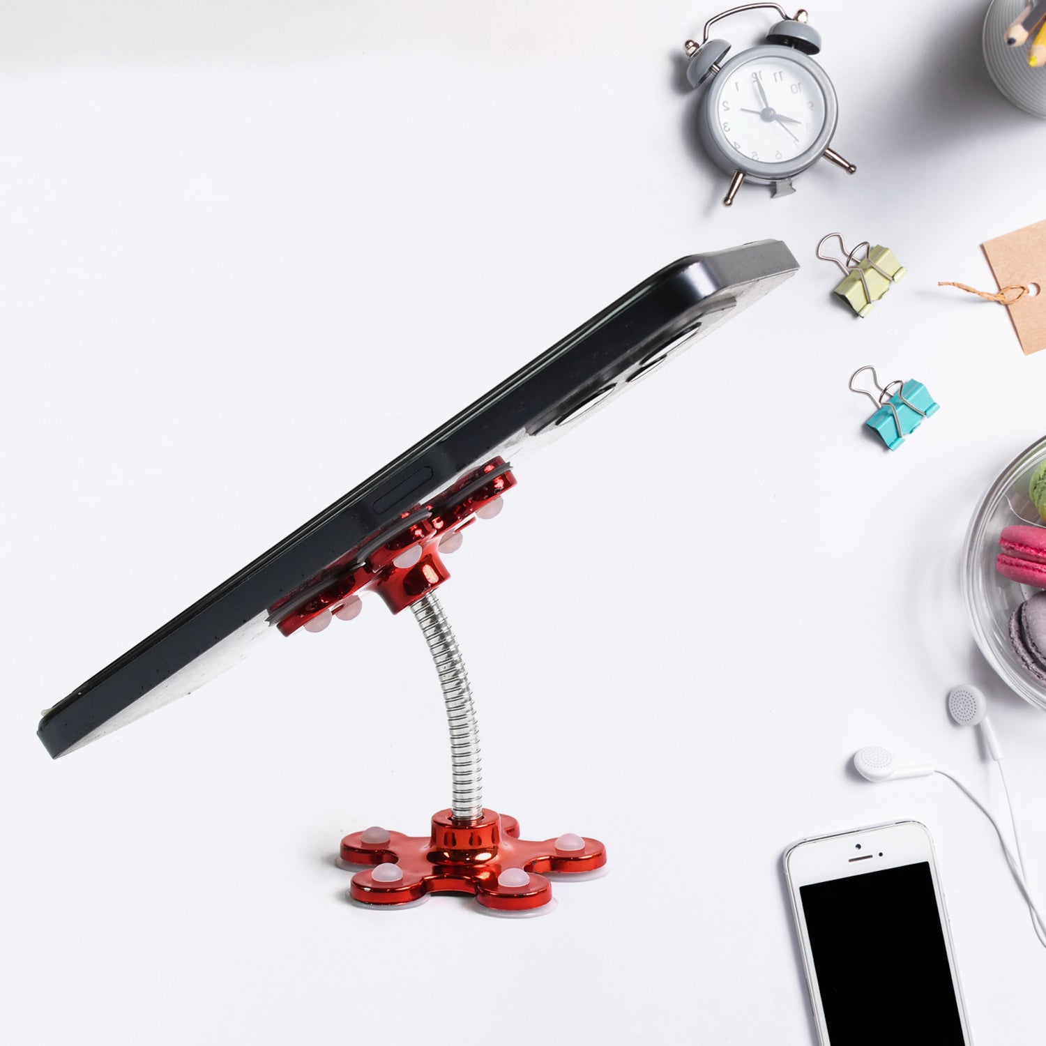 ALVENZA Car Phone Holder – 360° Rotatable Sucker Mount | Gambit