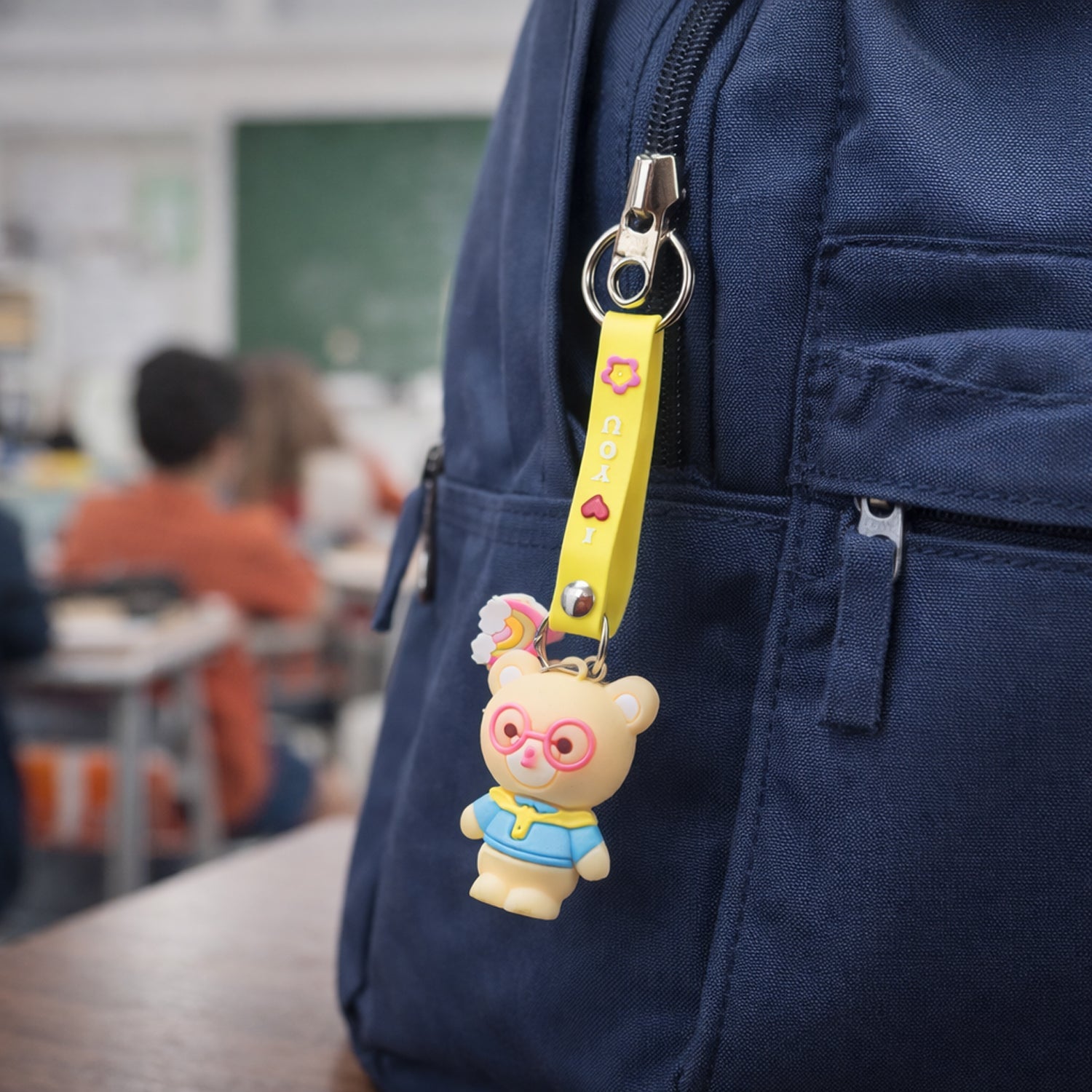 ALVENZA Teddy Bear Keychain – Cute Cartoon Bag Charm with Love Strap