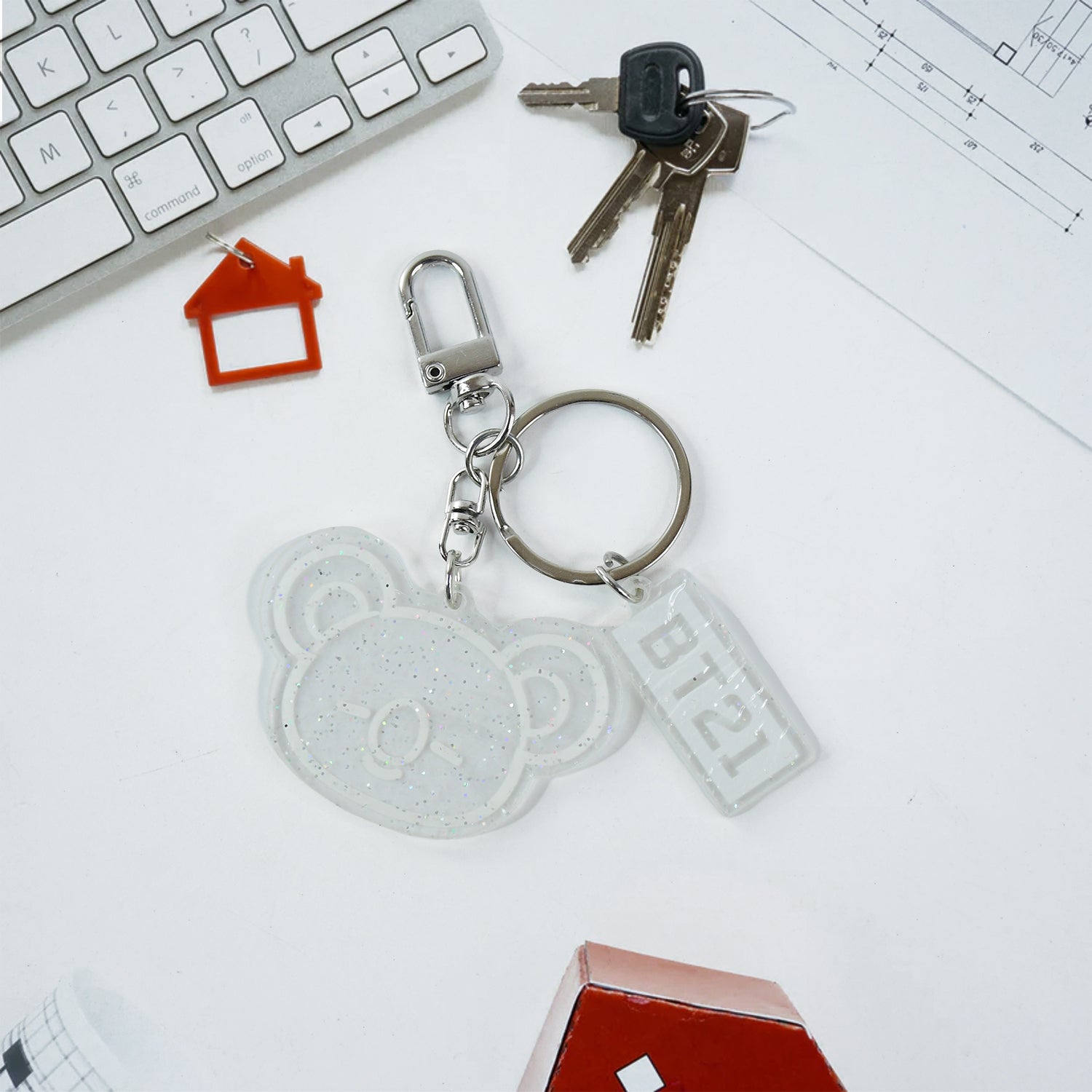 ALVENZA Acrylic Keychains – Cute & Durable Mixed Designs