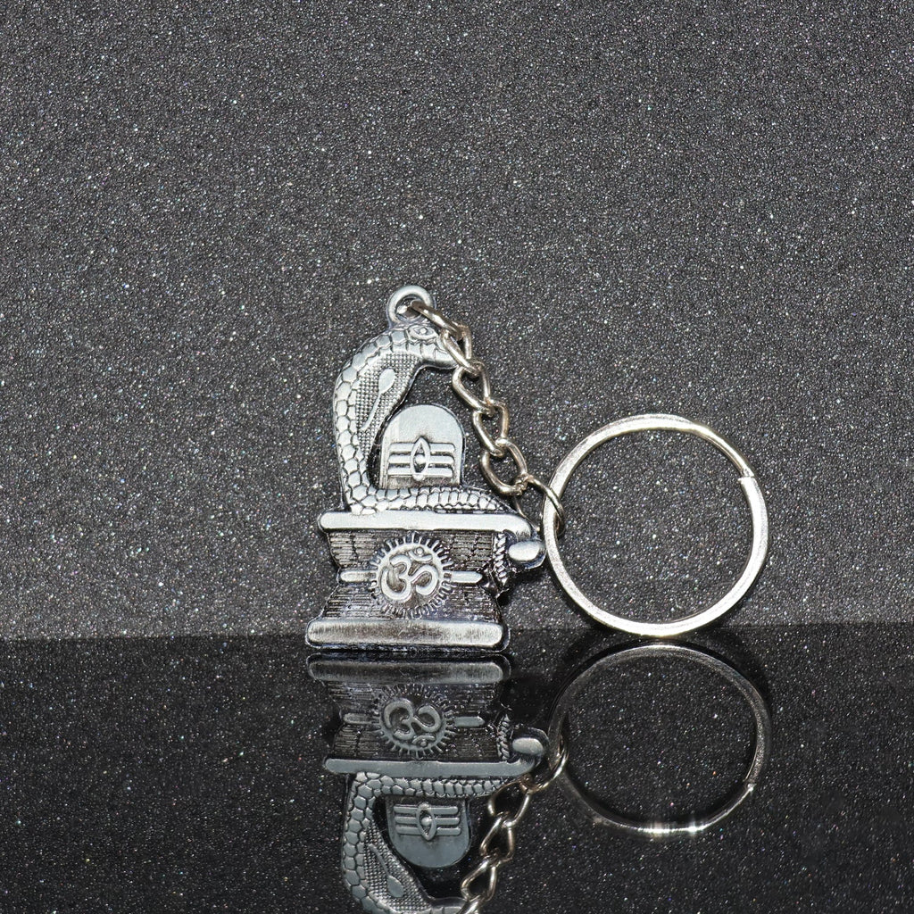 ALVENZA Shivling Keychain – Elegant Silver Metal Design with Snake Motif