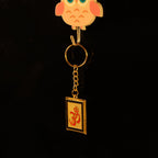 ALVENZA Om Trishul Keychain – Durable Golden Metal Accessory