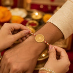 ALVENZA Golden Flower Rakhi - Intricate Design, Skin Friendly Thread for Brothers