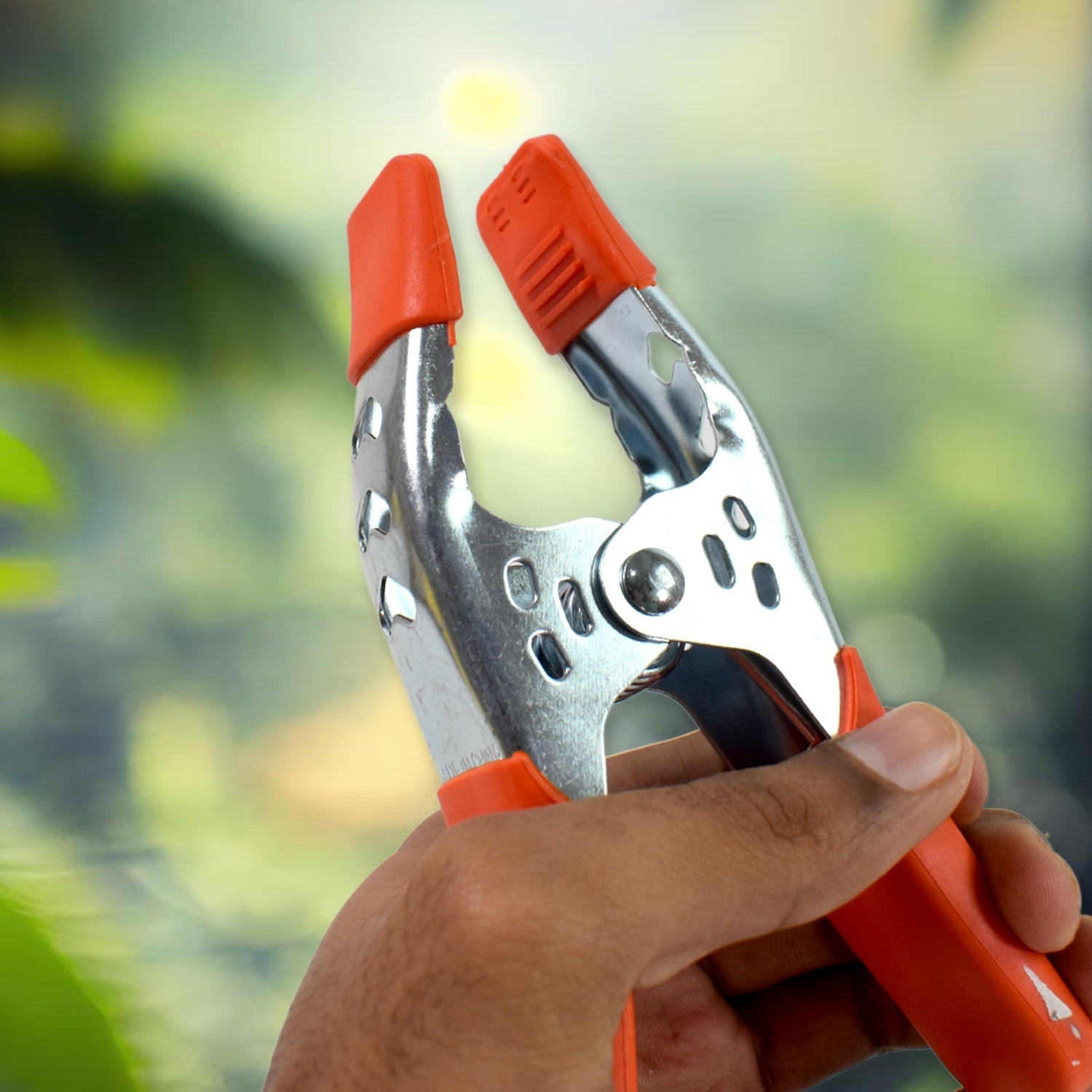 Heavy Duty Spring Clamp 6 Inch Metal, 3 Inch Jaw - Detail View 7