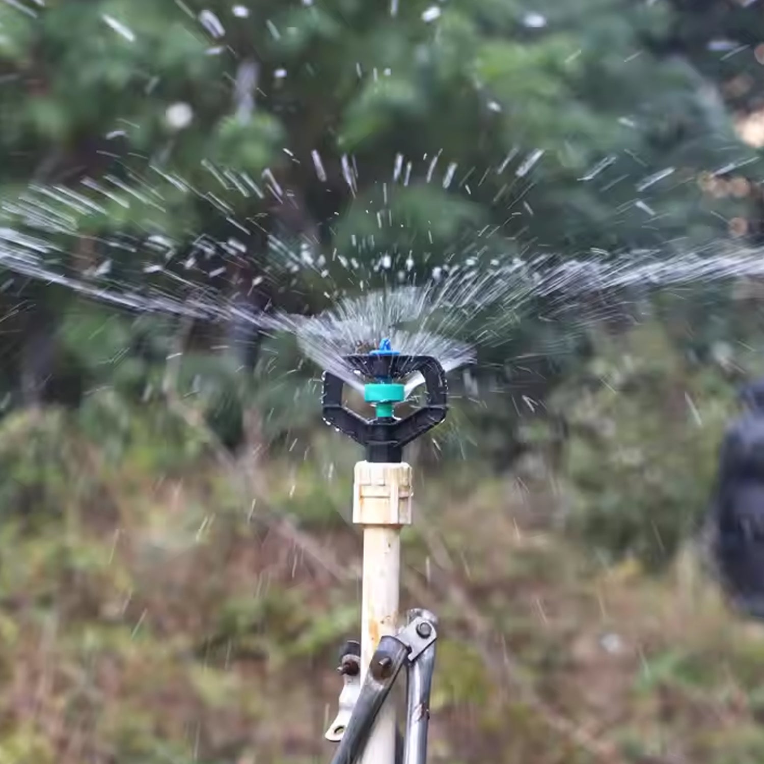 Rotating Sprinkler Nozzle Efficient Garden Watering | Grow Garden Tools - Detail View 6