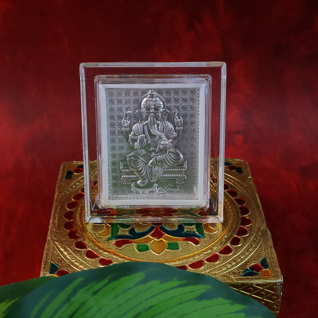 ALVENZA Lord Ganesha Silver-Plated Photo Frame – Elegant Spiritual Decor