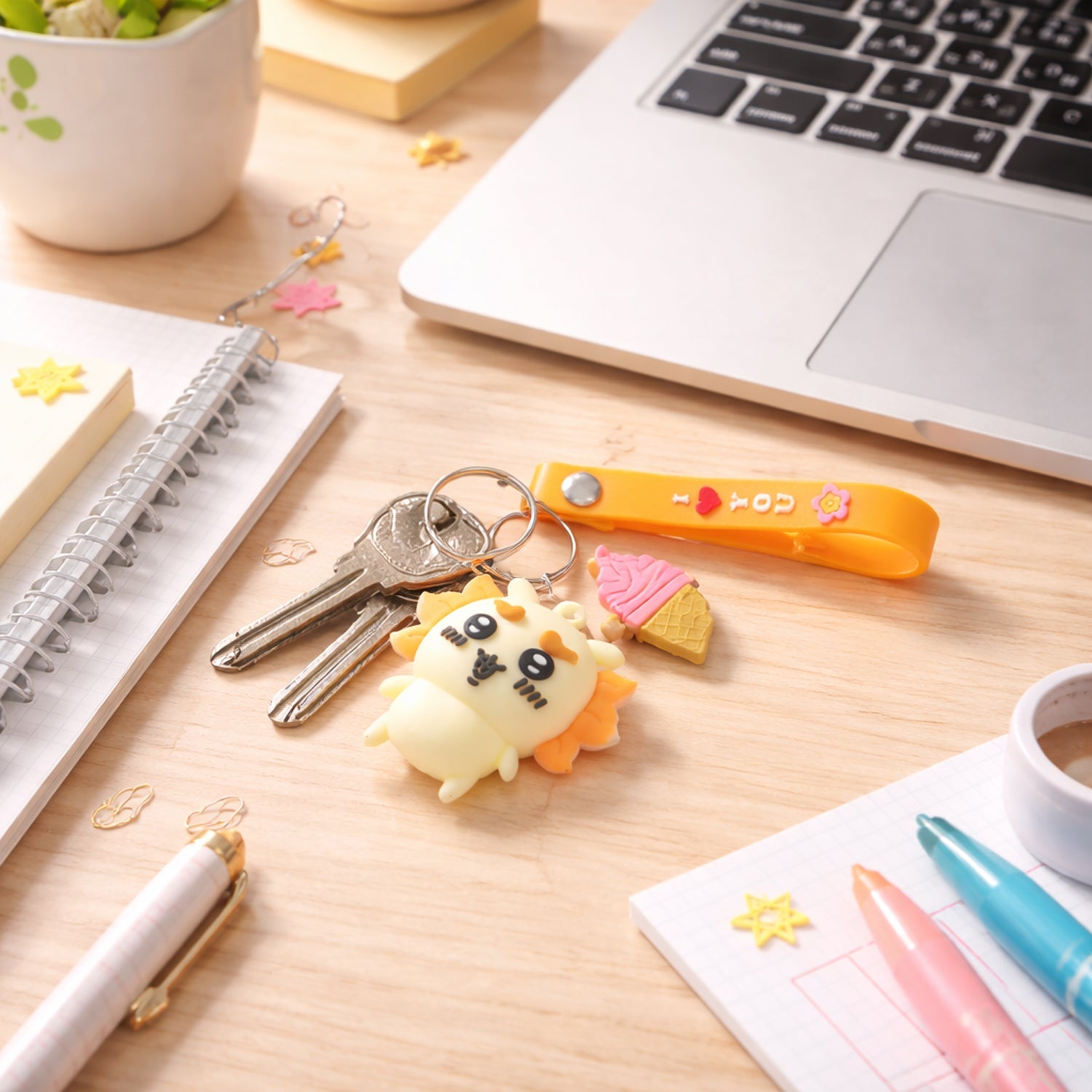 ALVENZA Cartoon Animal Ice Cream Keychain – Bright, Lightweight & Trendy