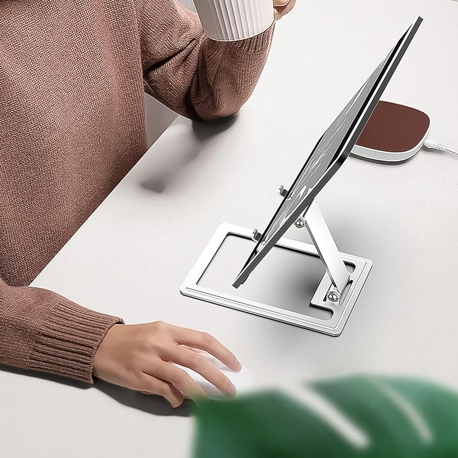 Adjustable Phone Stand Aluminium Alloy, Foldable | Wiregenix - Detail View 6