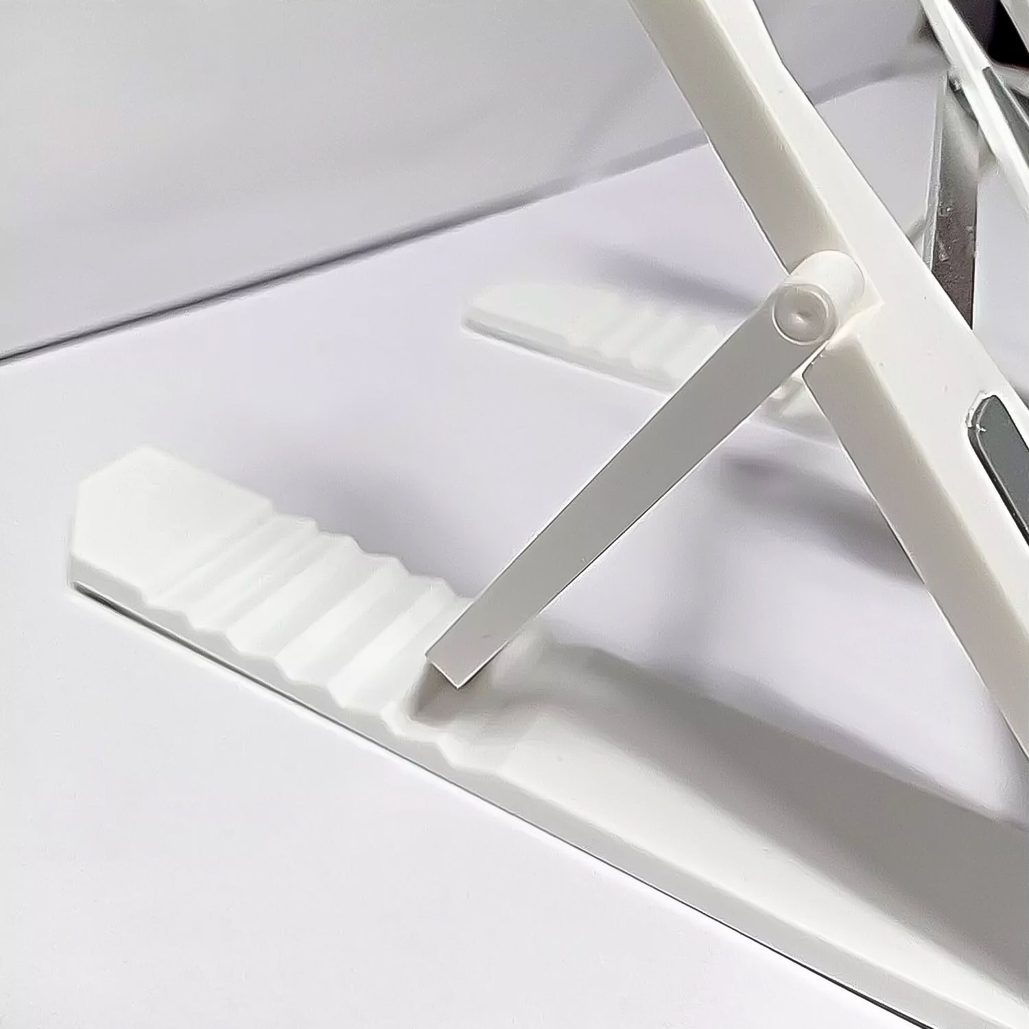 ALVENZA Adjustable Mobile Stand – Ergonomic Foldable Holder | PHOBIA