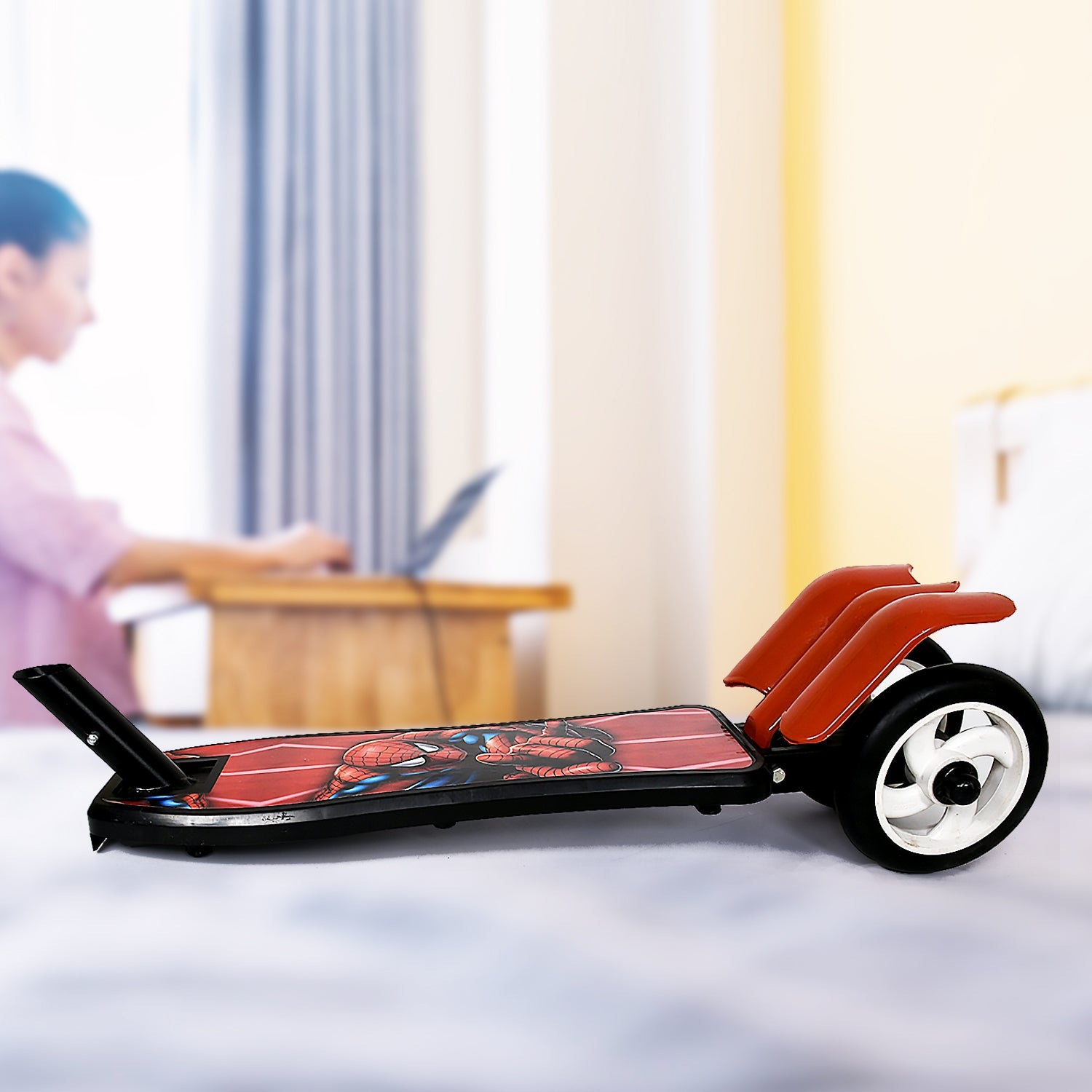ALVENZA Kids Scooter – 3-Wheel, Adjustable Height & Foldable | Play & Move