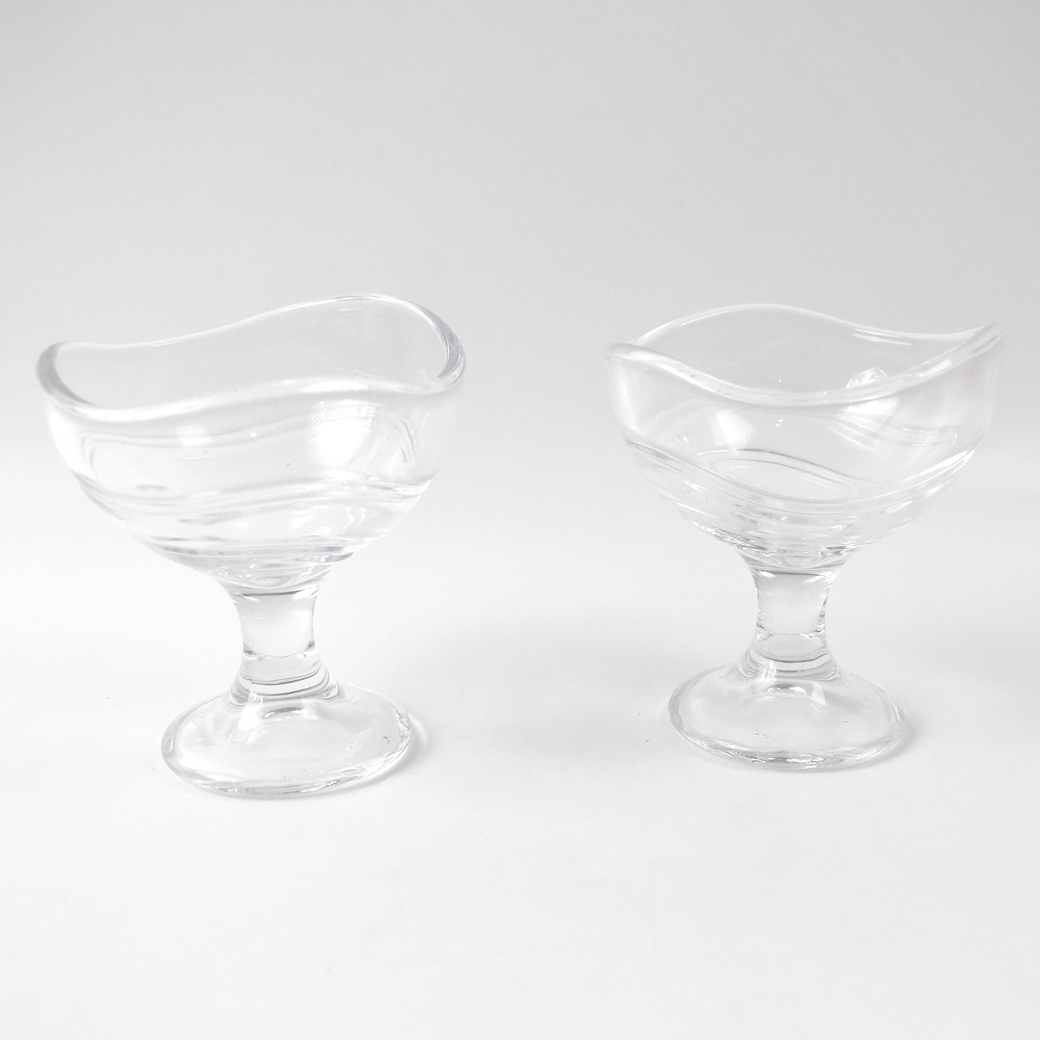 Glass Dessert Bowls Elegant Footed Set for Ice Cream & Sweets - Detail View 5