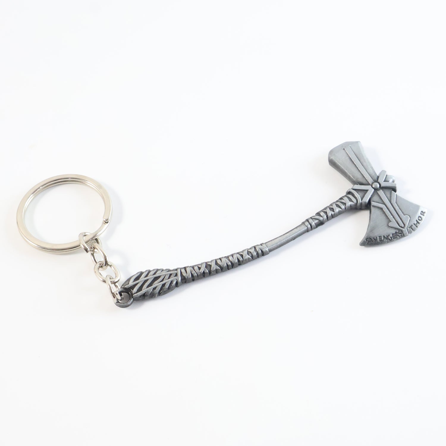ALVENZA Axe Keychain – Durable Premium Metal 3D Design Accessory