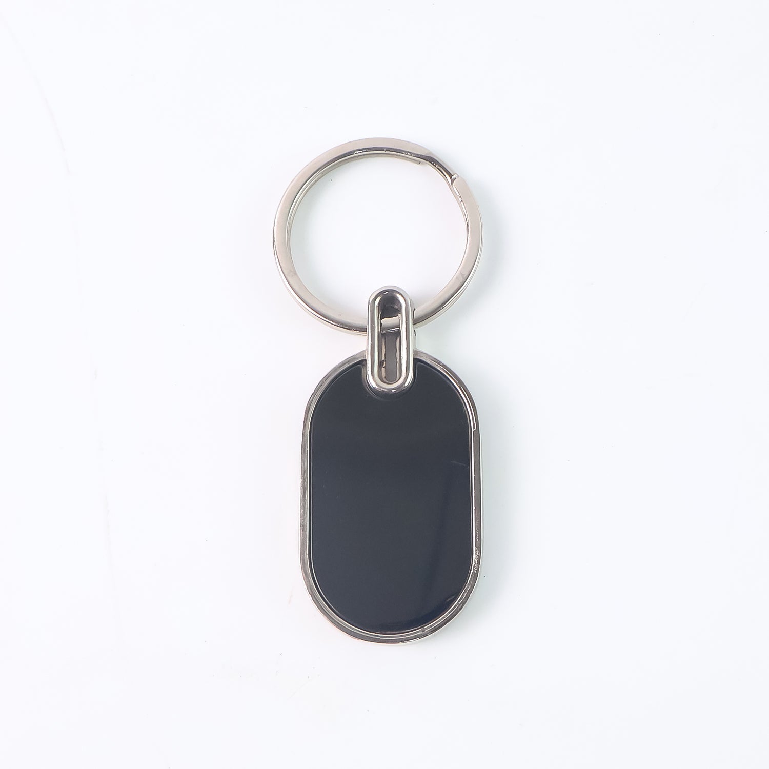 ALVENZA Oval Metal Keychain – Elegant Black & Silver Finish for Stylish Key Organization