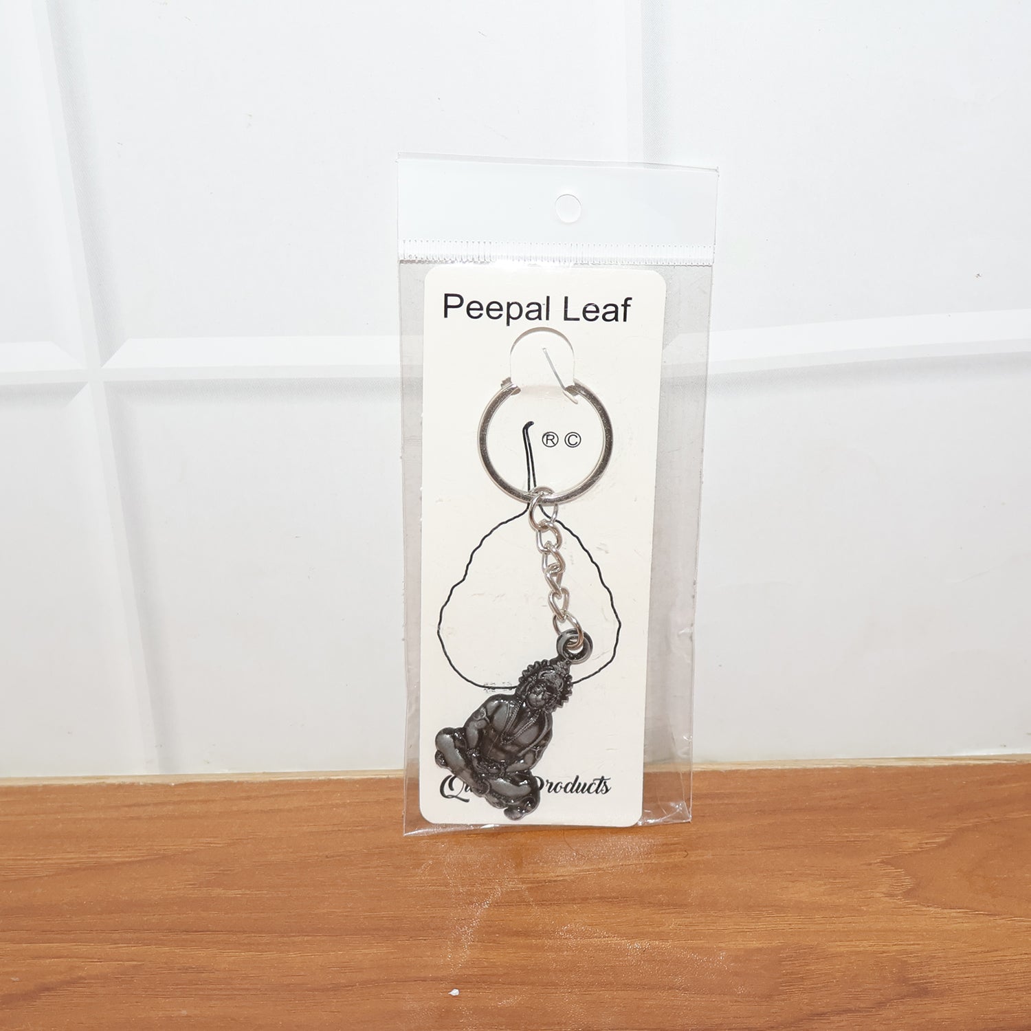 ALVENZA Hanuman Ji Sitting Pose Metal Keychain – Durable Spiritual Key Ring