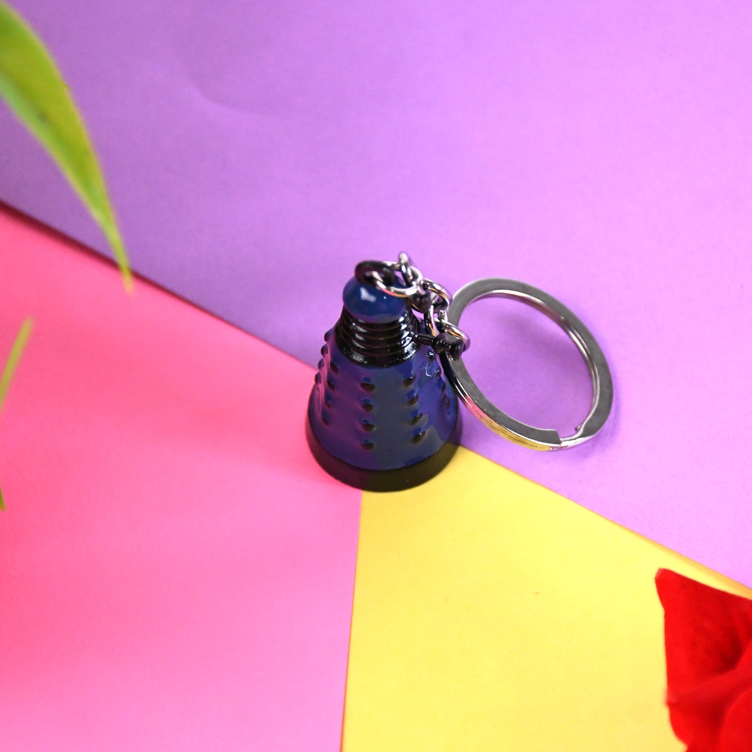ALVENZA Metal Keychain – Durable, Stylish Everyday Accessory | Indo Glow