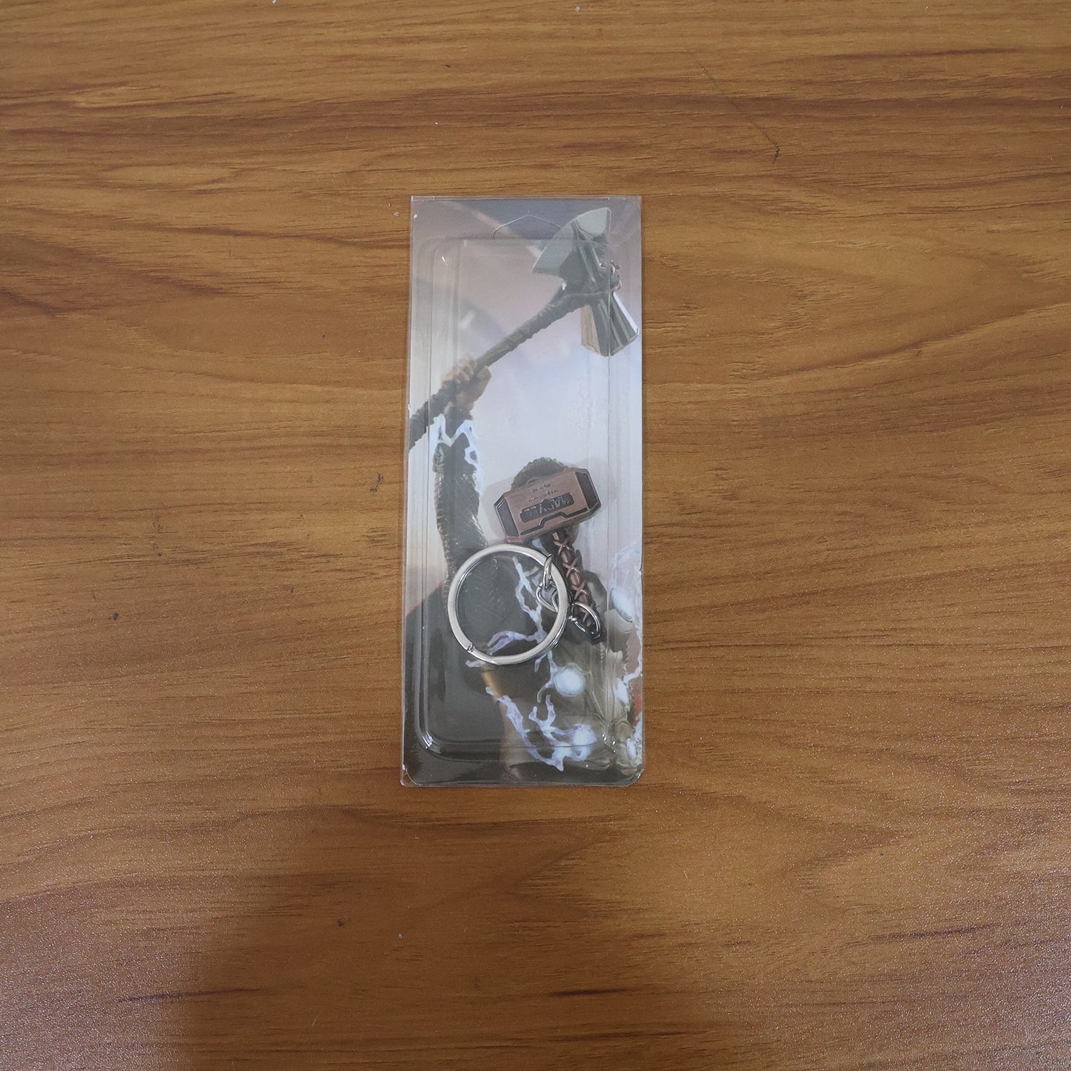 ALVENZA Metal Hammer Keychain – Durable Zinc Alloy Mini Keyring