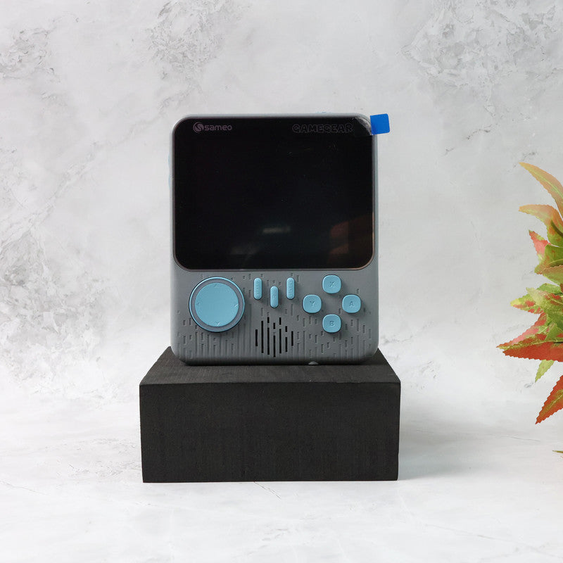 ALVENZA Retro Handheld Game Console – 666 Built-in Games & USB Recharge