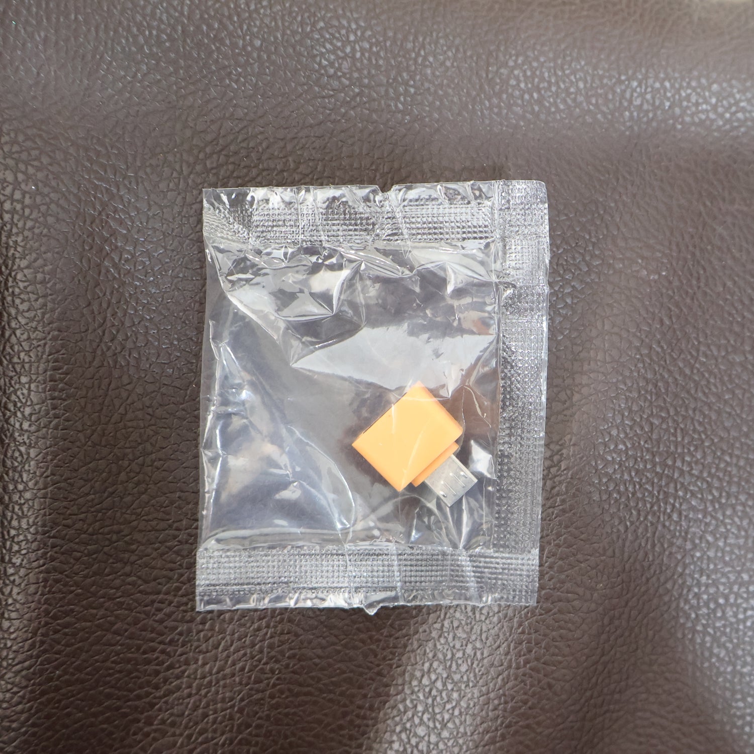 ALVENZA Micro USB OTG Adapter – Seamless Phone Connectivity
