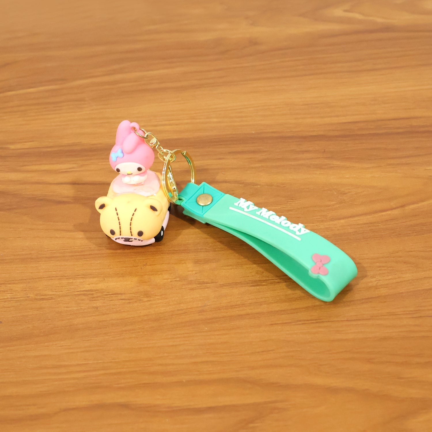 ALVENZA Cartoon Character Keychain – Cute Silicone Strap with Mini Toy Charm