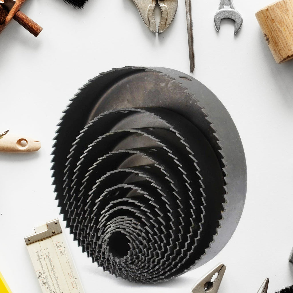 ALVENZA Hole Saw Kit – Carbon Steel 18 Pcs Set for Wood & Plastic | BoltForce