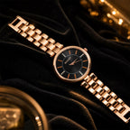 Women’s Rose Gold Metal Strap Watch – Elegant & Stylish Accessory