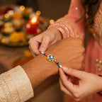 ALVENZA Designer Peacock Rakhi – Elegant Festival Thread for Brother