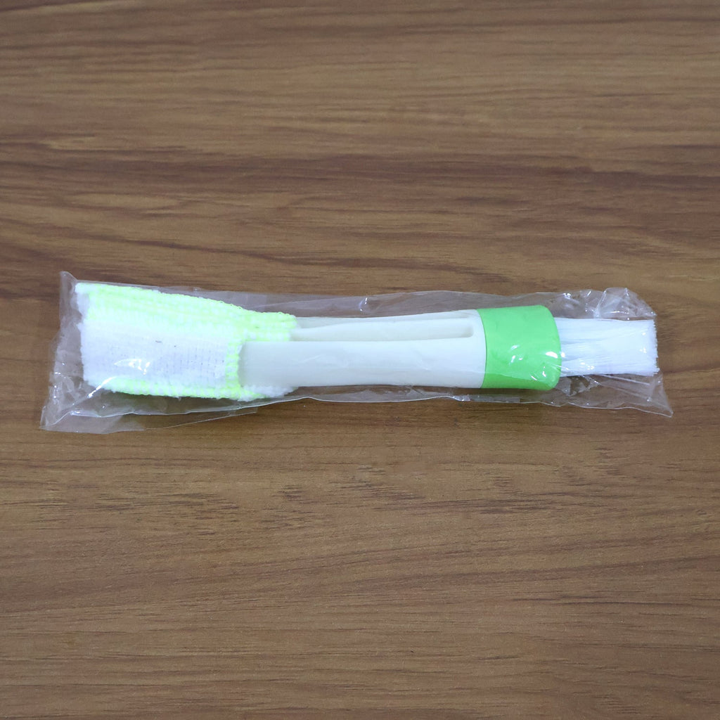 3-in-1 Cleaning Brush Effortless Dust & Crevice Removal - Detail View 7