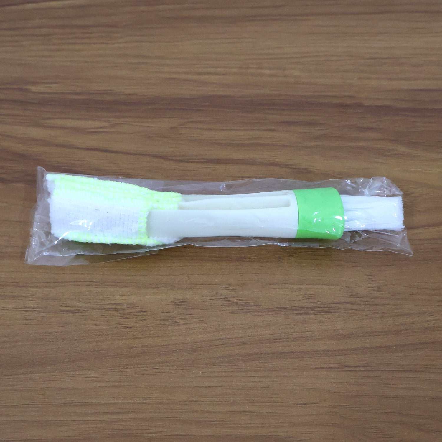 3-in-1 Cleaning Brush Effortless Dust & Crevice Removal - Detail View 7