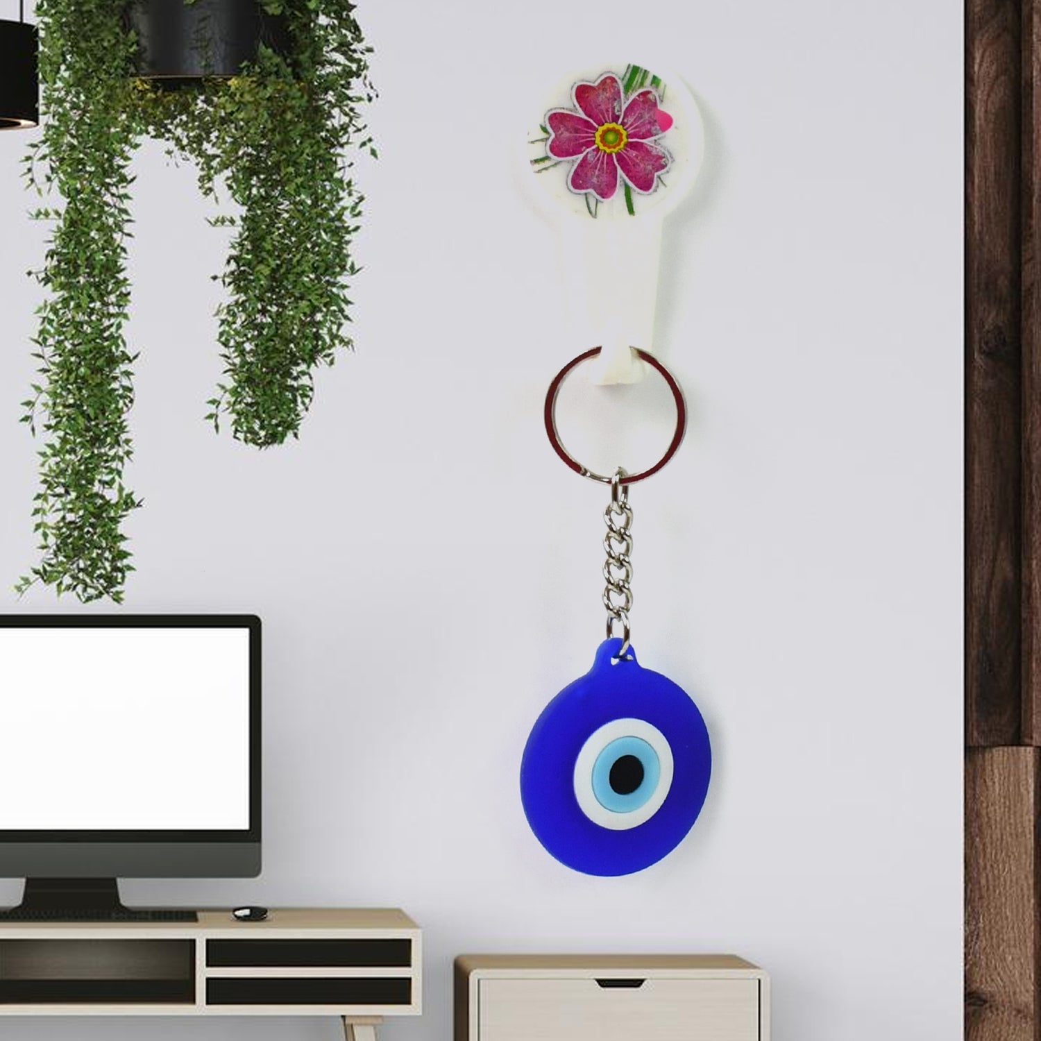 ALVENZA Evil Eye Silicone Keychain – Good Luck Charm | RaceVault