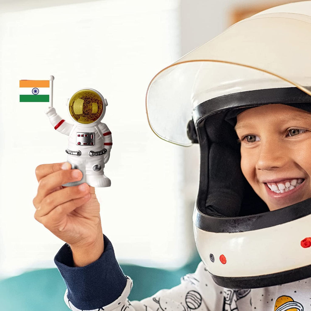 ALVENZA Solar Power Astronaut Ornament – Indian Flag Car Dashboard Décor
