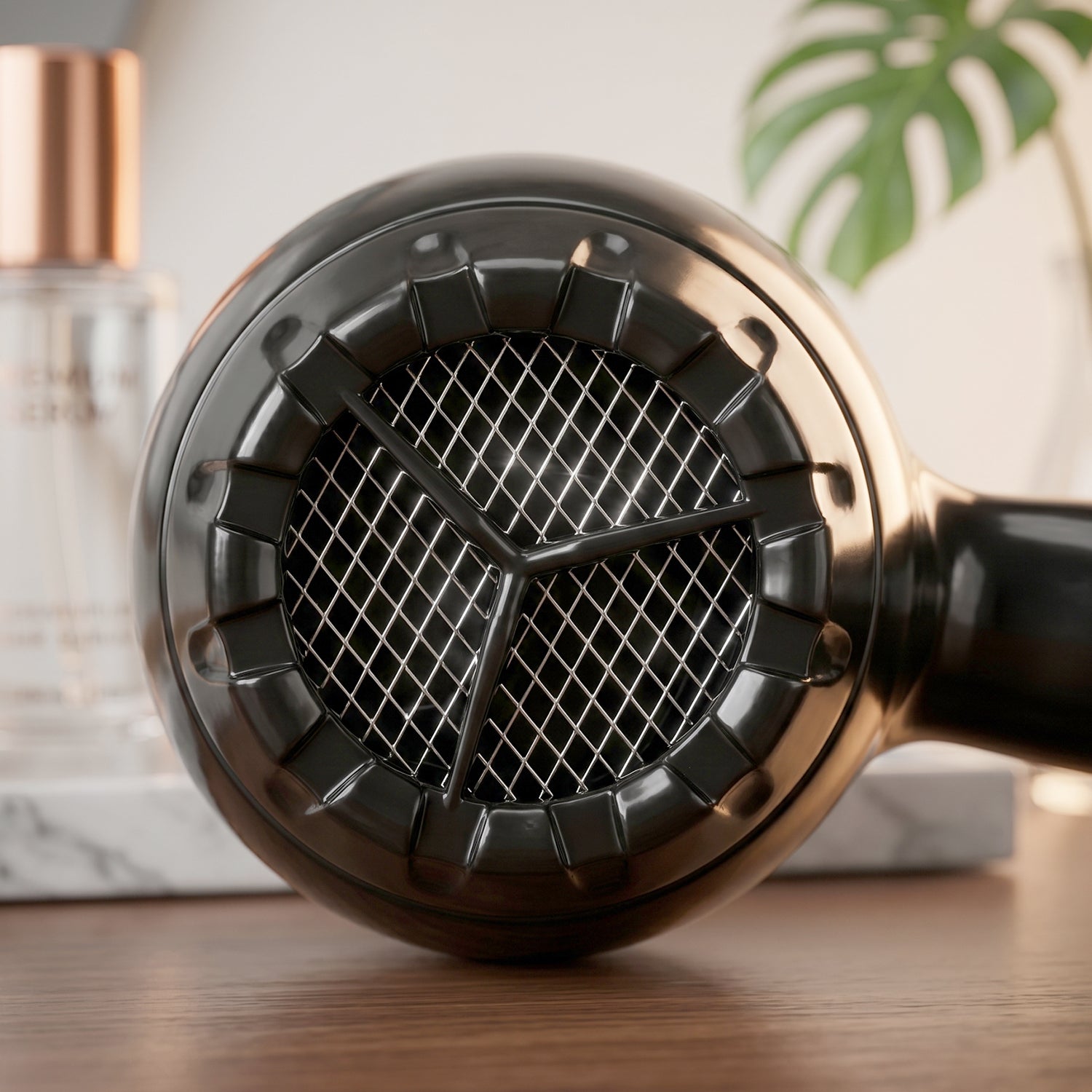 Portable Hair Dryer – Compact & Foldable for Travel Use