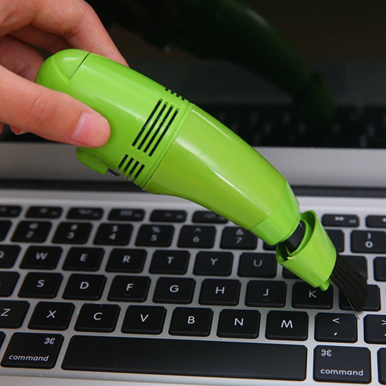 ALVENZA USB Mini Vacuum Cleaner – Portable for Car & Computer | Compshop