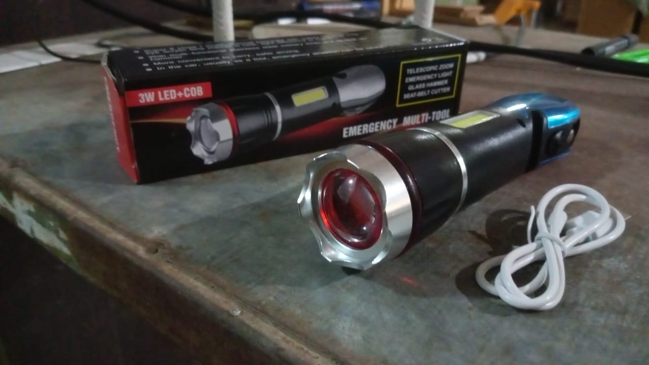 ALVENZA Multi Tool LED Flashlight – Emergency Torch & Kit | Poravar