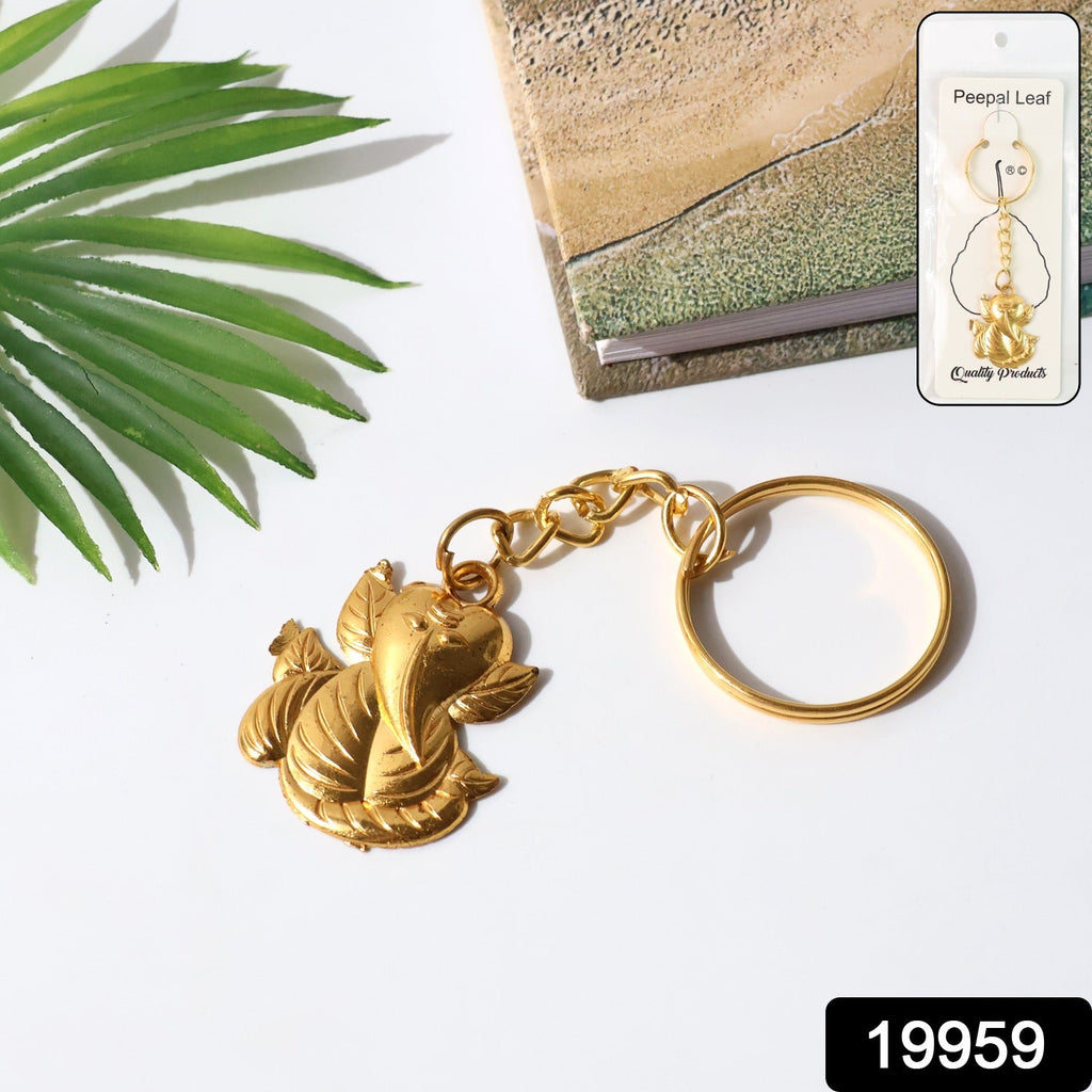 ALVENZA Ganesh Keychain – Durable Golden Leaf Design Accessory