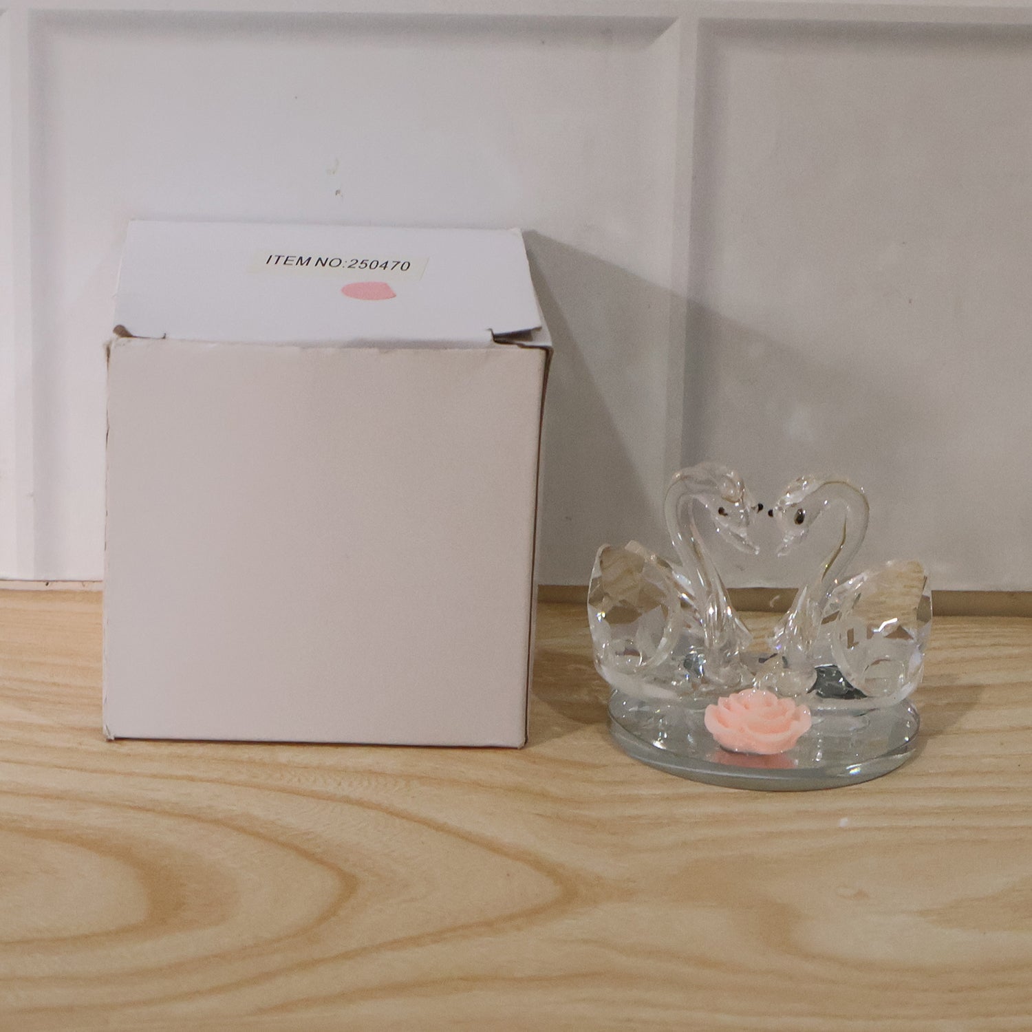Crystal Swan Pair Showpiece – Elegant Decorative Gift for Love