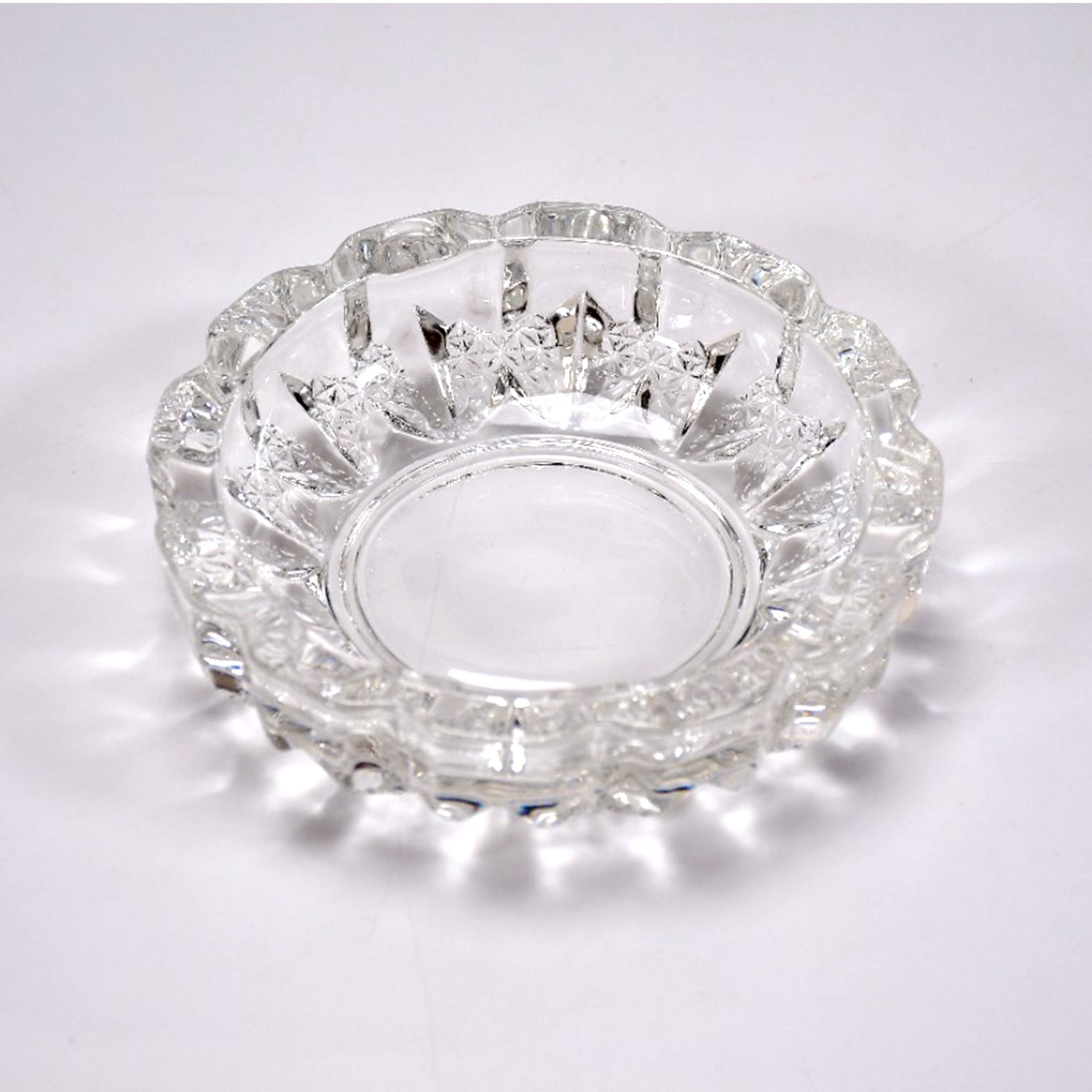 Crystal Glass Ashtray Round Cigar & Cigarette | Styleva - Back View