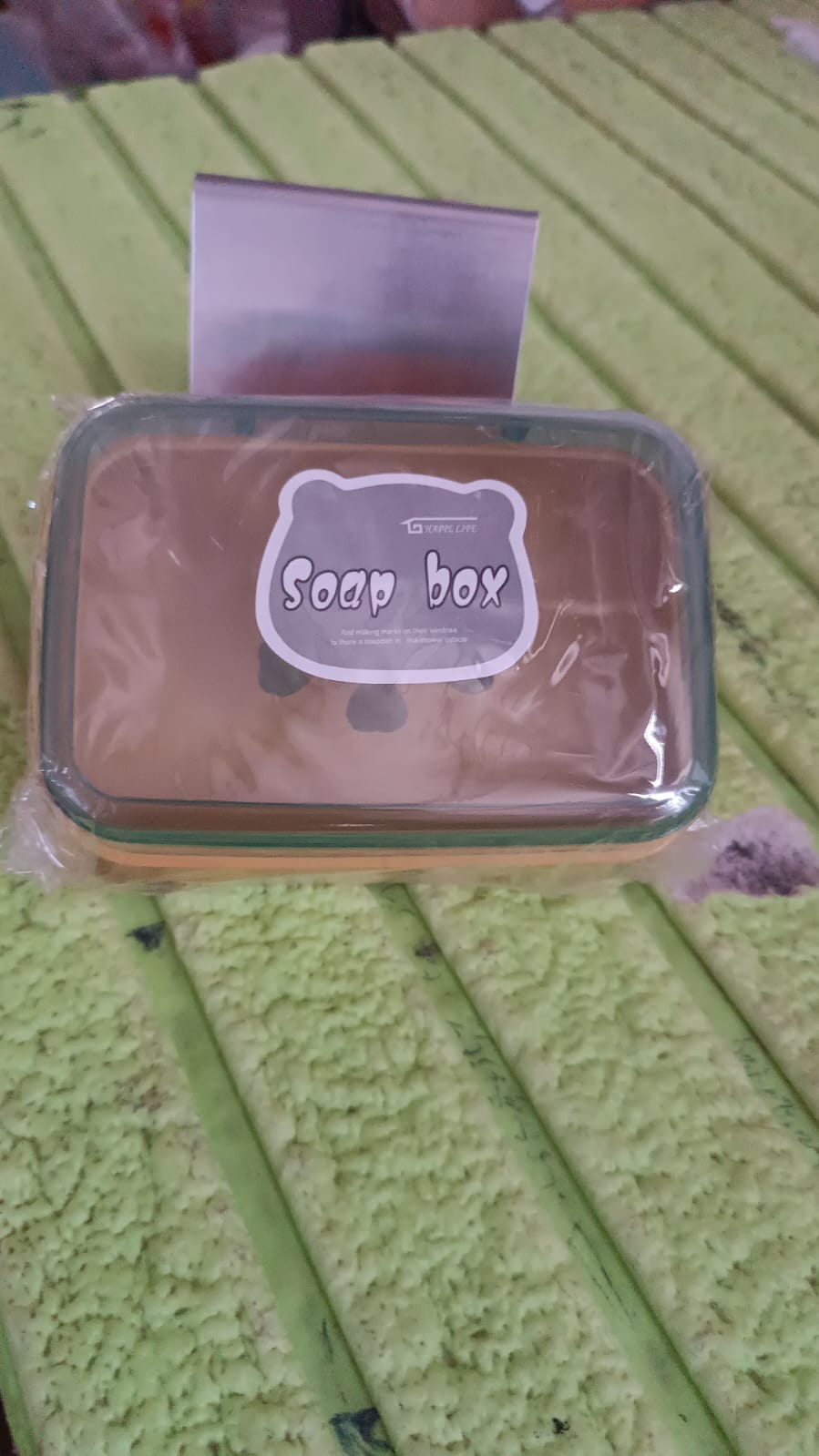 Self-Draining Soap Dish Portable & Leakproof | VelvetBubbles - Detail View 8
