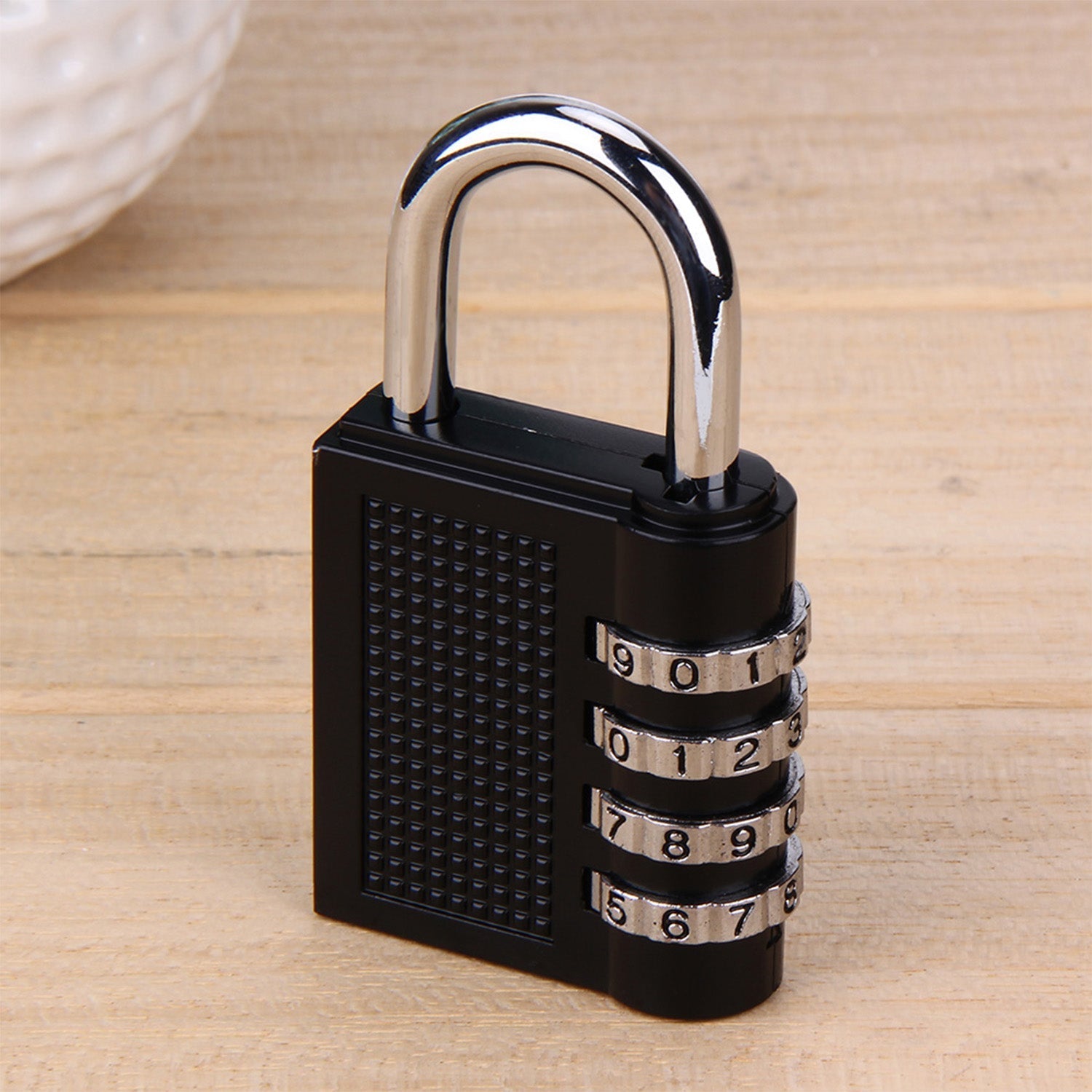 ALVENZA 4-Digit Combination Lock – Resettable Security | AutoSafeo